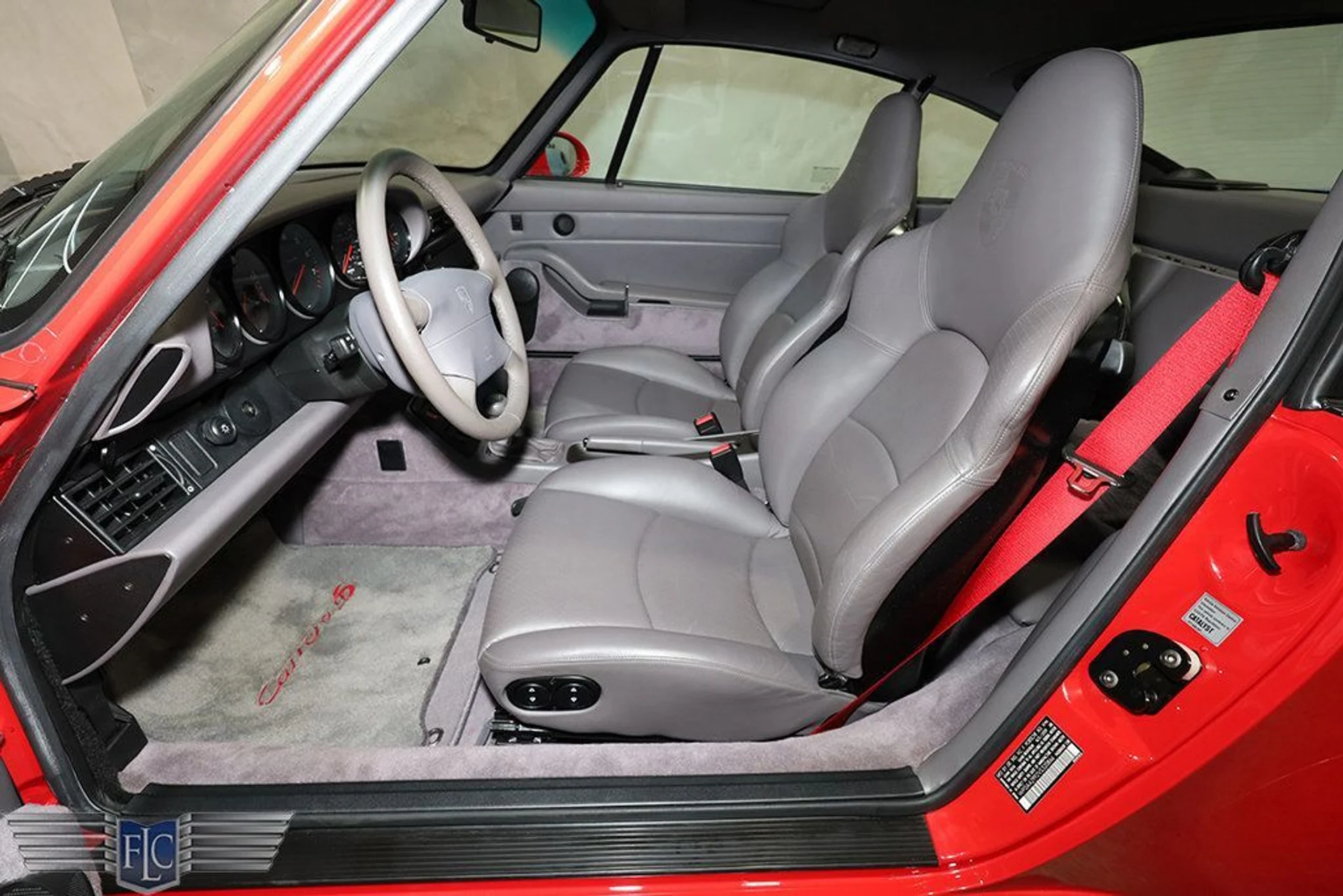 mph016_3966223443_used_1997_porsche_911_carrera_4s_2drcoupecarrera4s_9689_23009032_17_1024_d3724c4e60