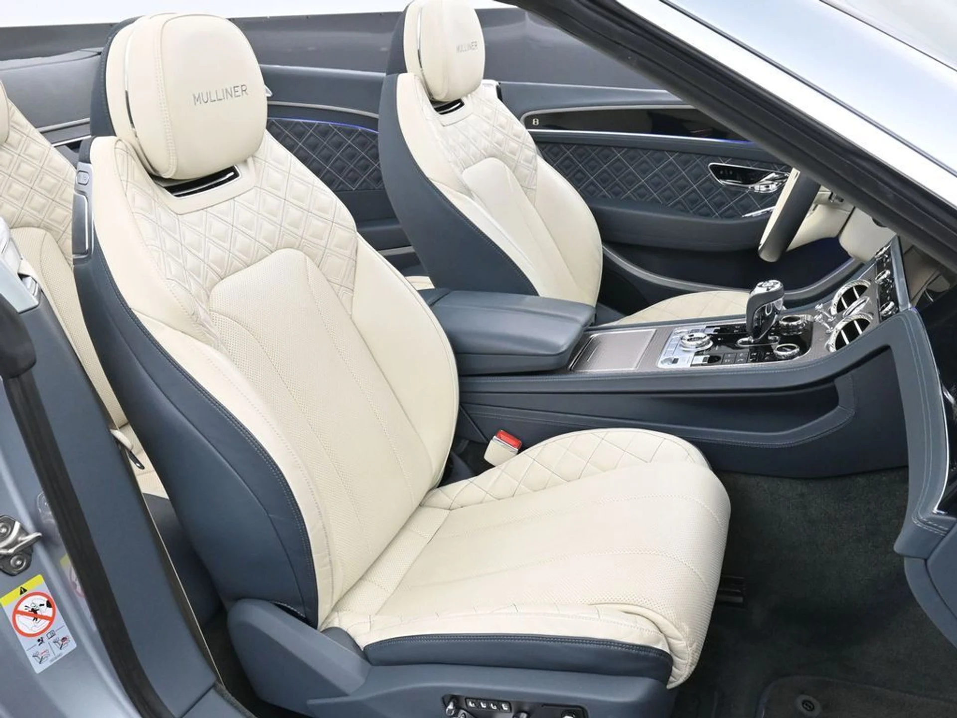 mph016_3969416253_ebb391262a9f39dd6ff8a09484016b12x_2bf827e689