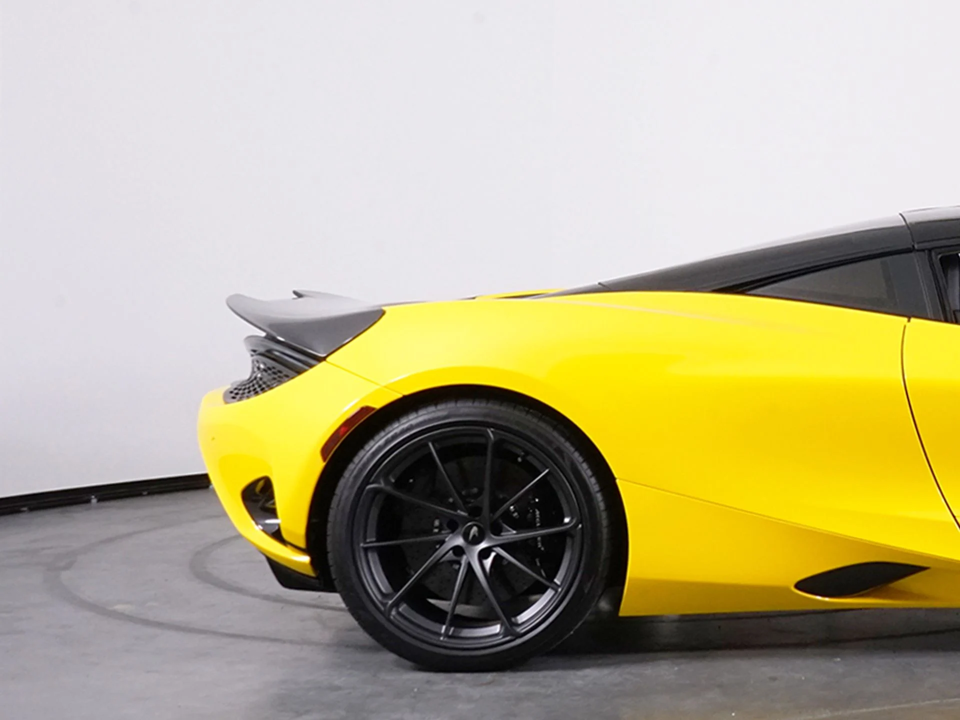 mph016_3970150250_712a4ccd9b587fb8761eb7edb02f8541x_ed158f4da6