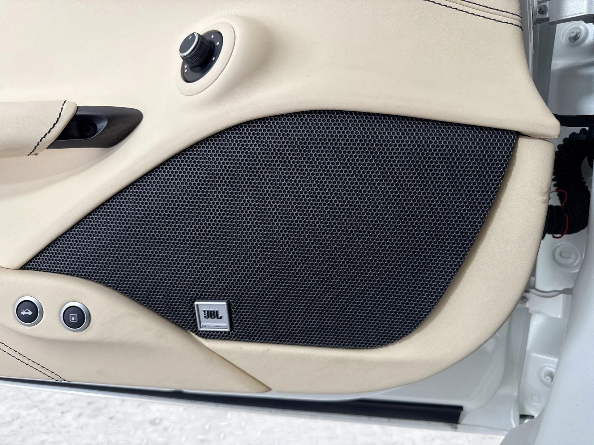 mph016_3985956805_3b770599c089e60e00507406f2514b1d_43e054a340