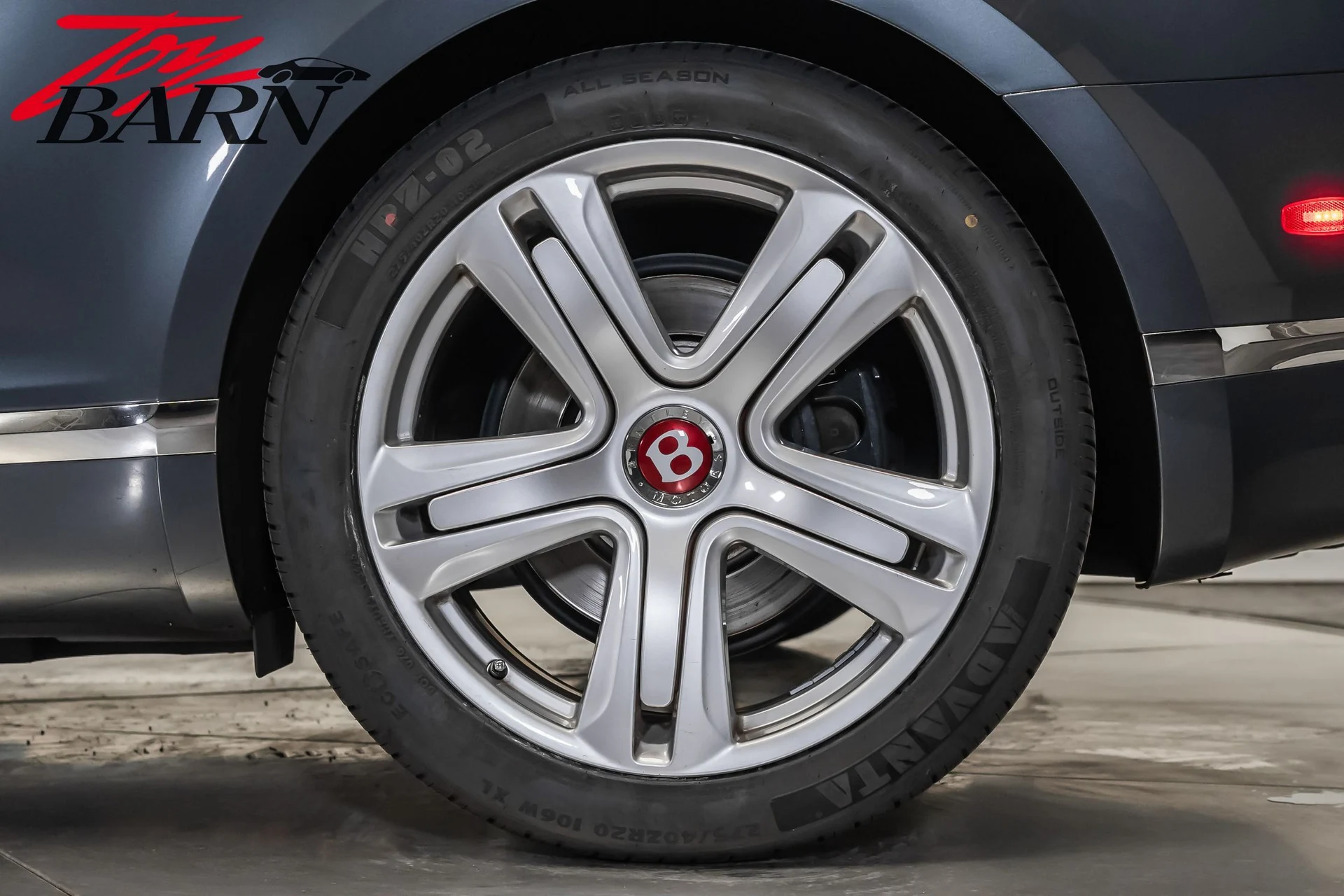 mph016_398923677_27410c4edc8b227c9c8ac35052dba2d6x_2a659725bb