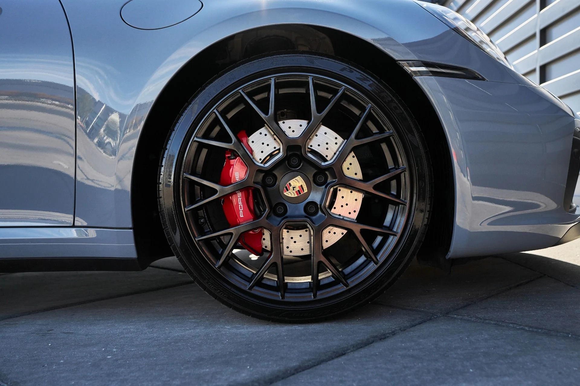 mph016_398950_Used_2024_Porsche_911_Carrera_S_1763676097_14b561f680