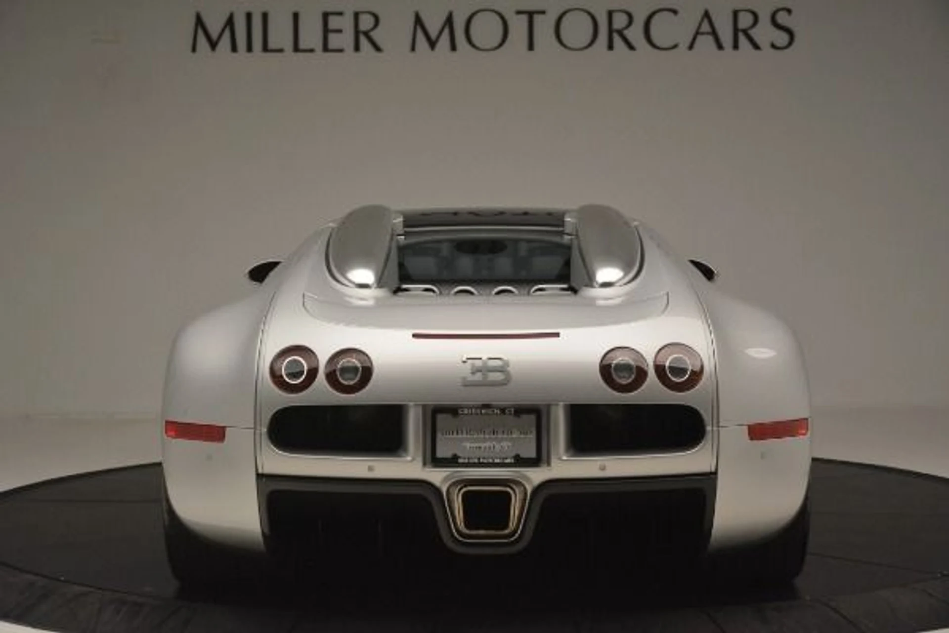 mph016_3992411638_Used_2010_Bugatti_Veyron_164_Grand_Sport_60d3f7b105