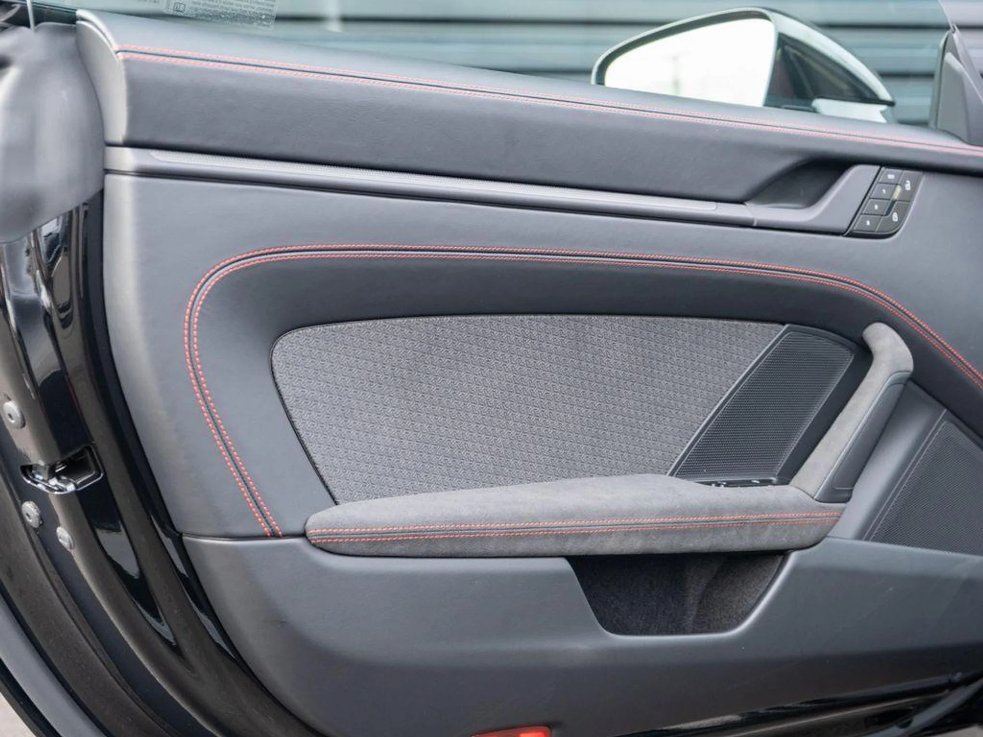 mph016_3995678570_Yipo_Uw_O_Nr_L5_G_Lbbgr_T_Kd95_RFLXY_4bc87fbf6c