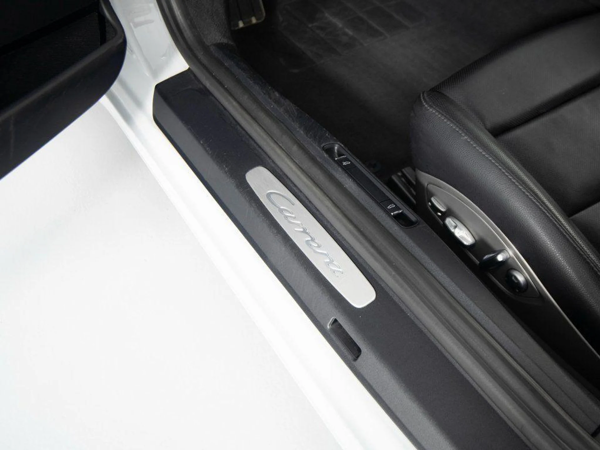 mph016_4001543987_J1_G_Yml_X_Eu_Kue_P_Ia_VOS_Rf_P1j_P60_49bfb74e8a