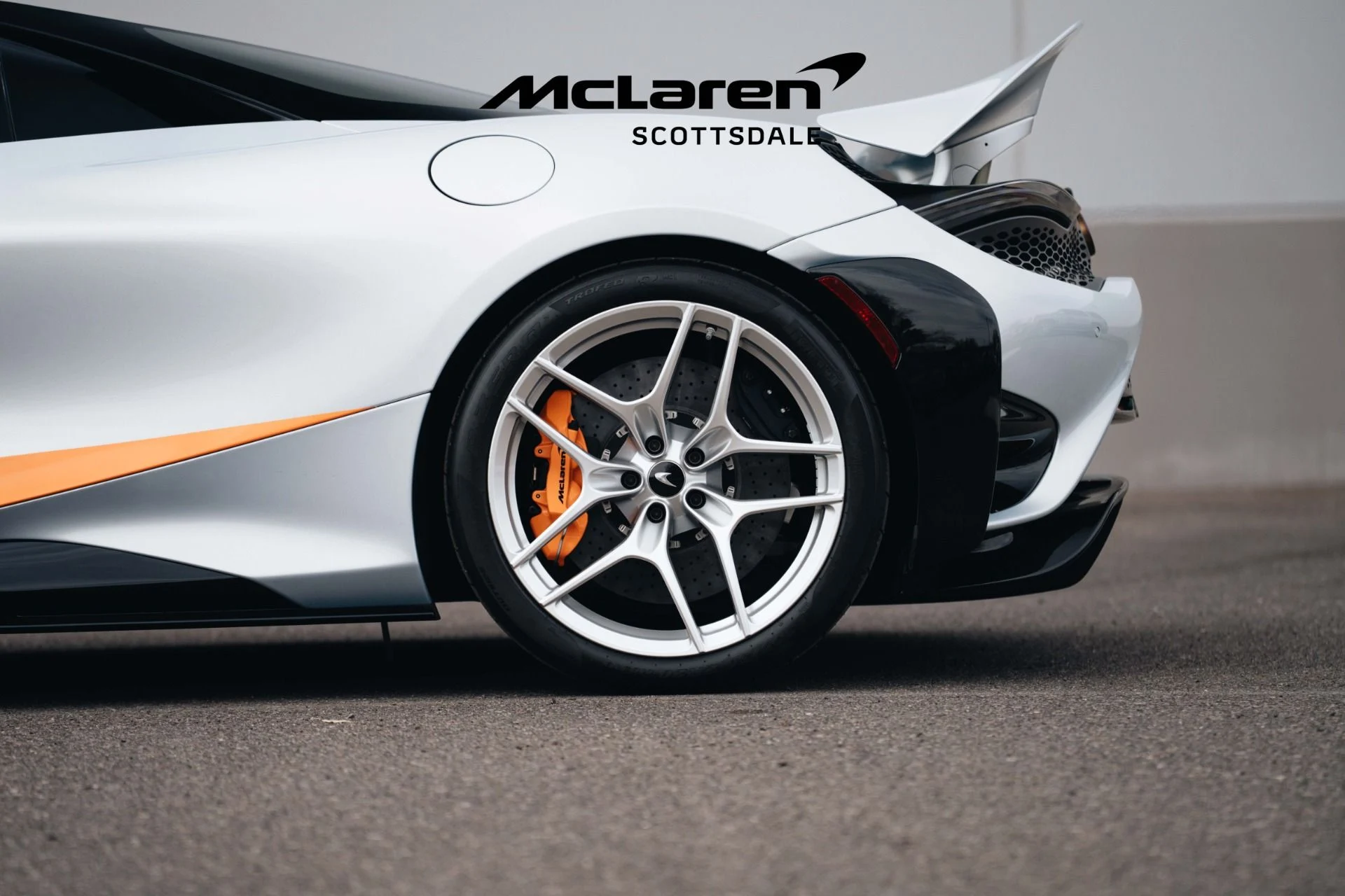 mph016_4009045064_Used_2022_MCLAREN_765_LT_SPIDER_1742287111_8cba00a82d