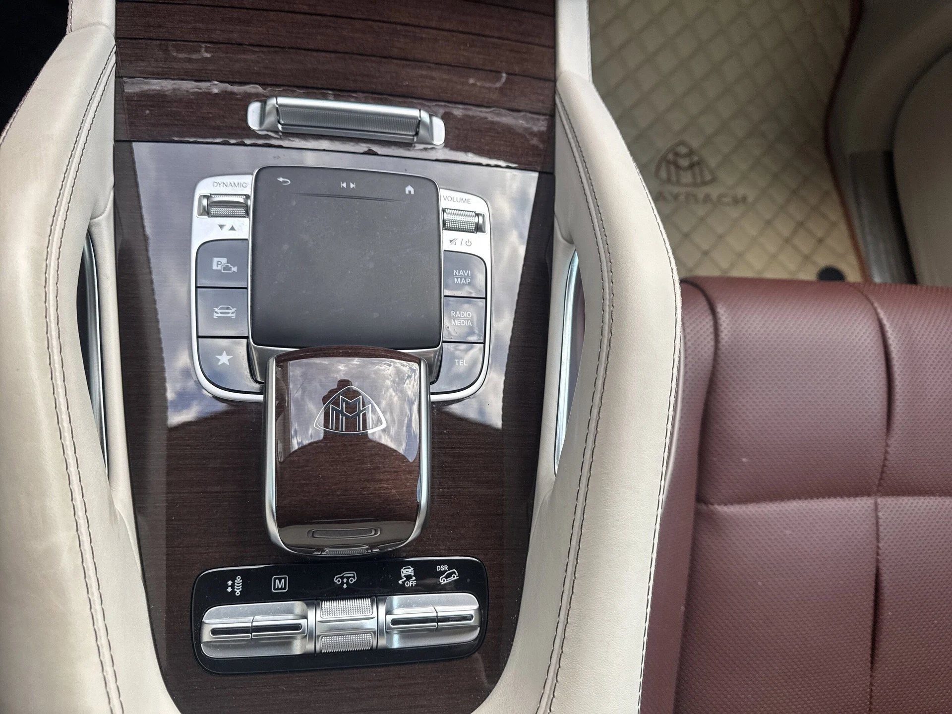 mph016_4011569167_6e2a92cf60244a9733aa051148814cddx_1087dd8c3a