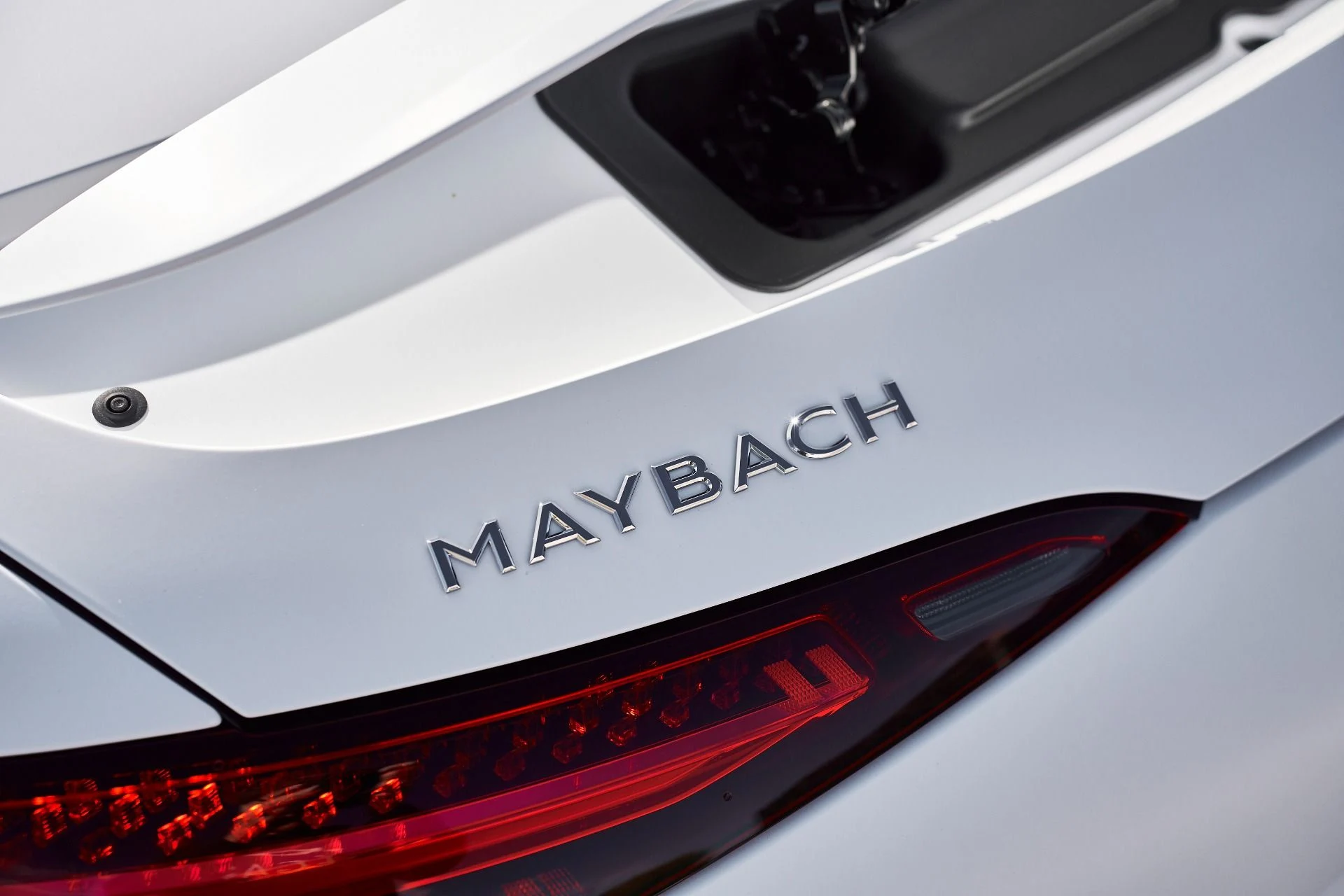 mph016_4015205758_Used_2026_Mercedes_Benz_SL_Class_Maybach_SL_680_1764902656_385a51c99b
