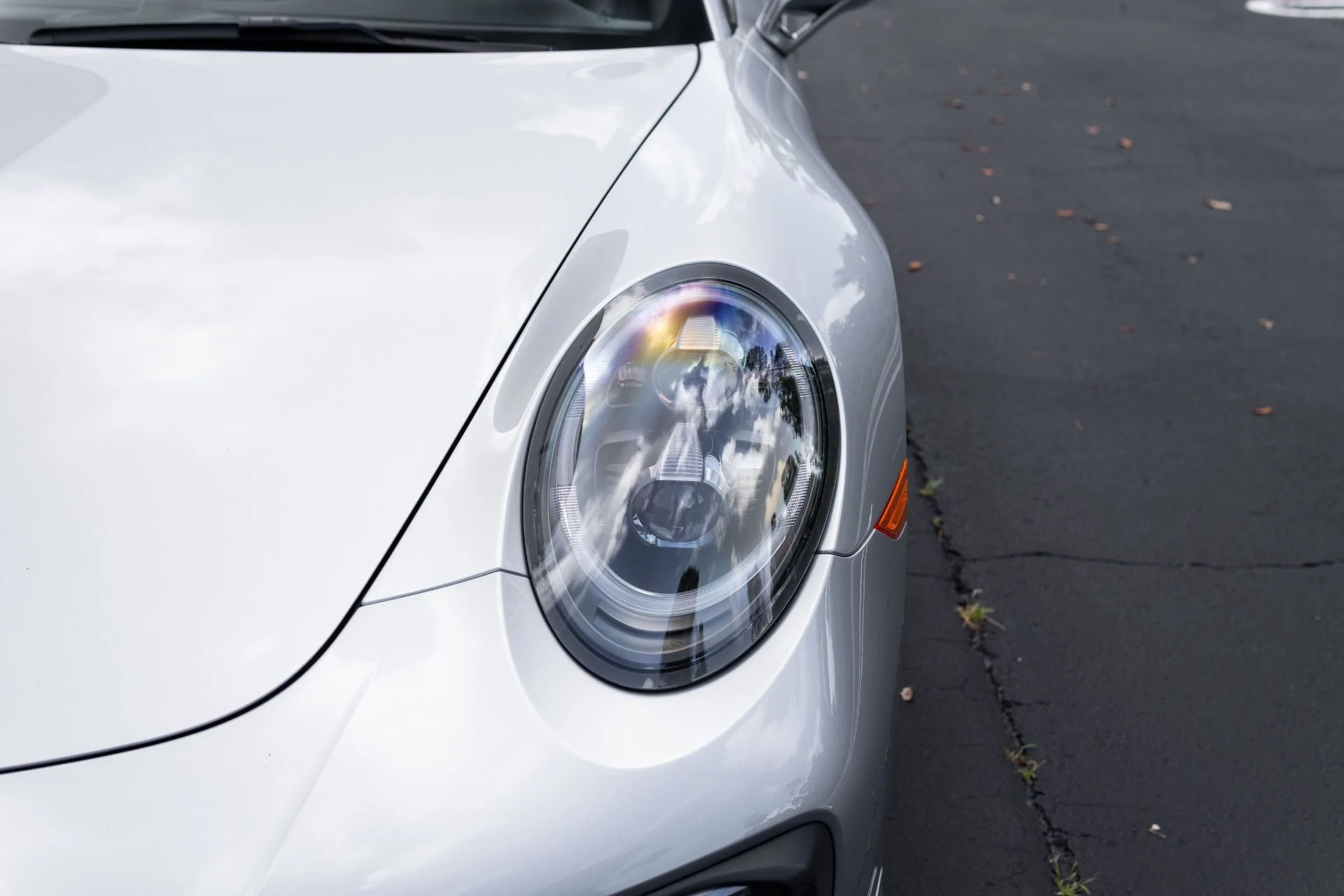 mph016_4017548958_Used_2019_Porsche_911_Turbo_1775252644_571cb0d516