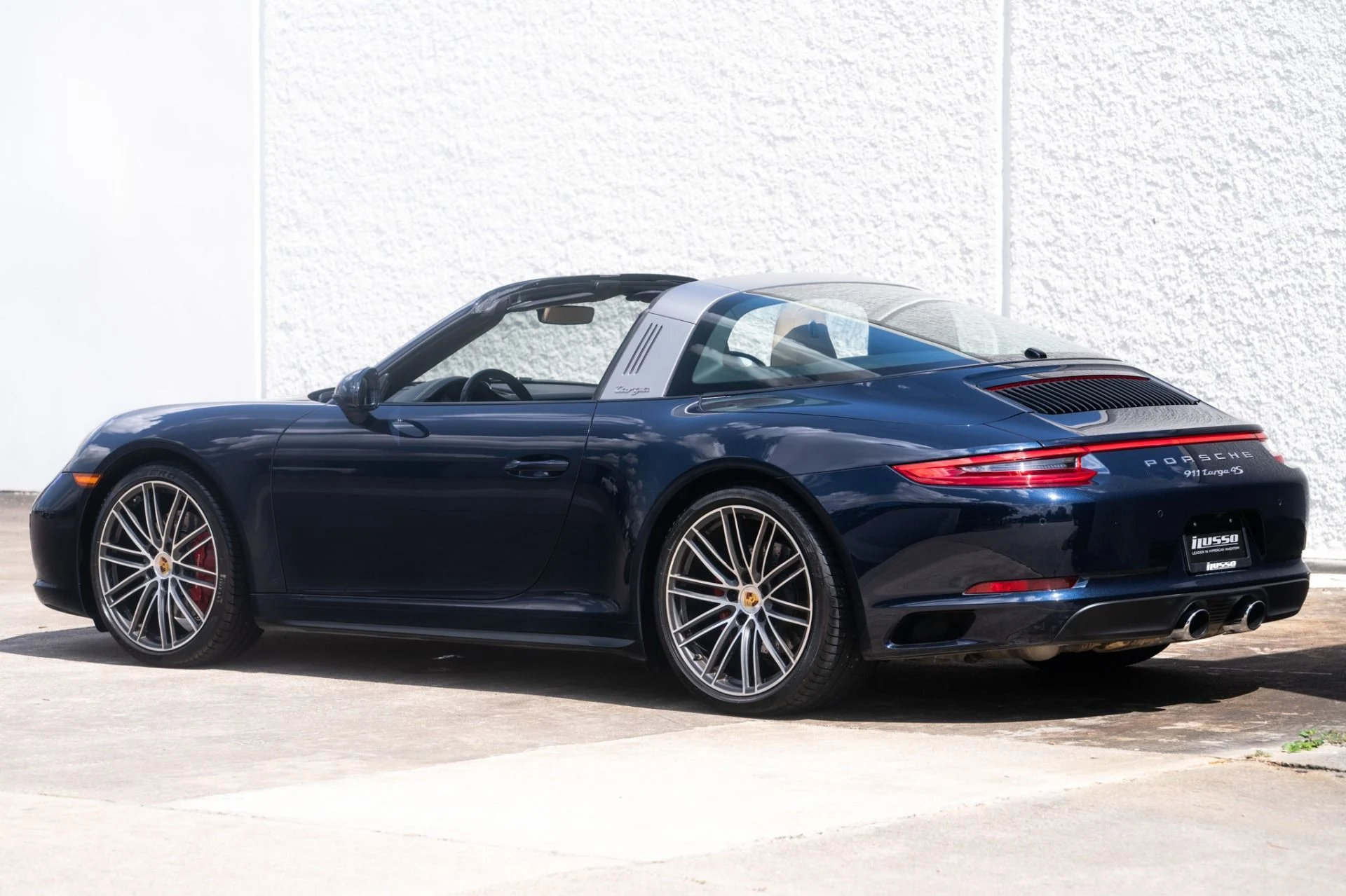 mph016_4018090270_Used_2019_Porsche_911_Targa_4_S_1759788578_d097a591cb