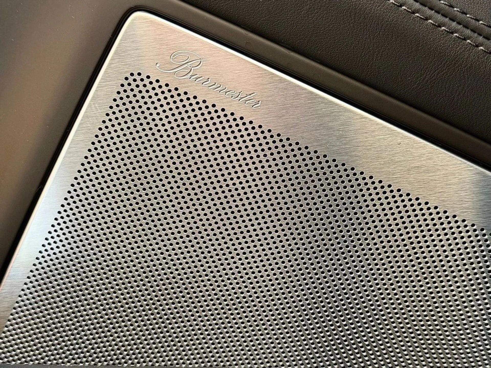 mph016_402324157_67d3af81bd239ed17570caaa39ae577fx_6b857470ad