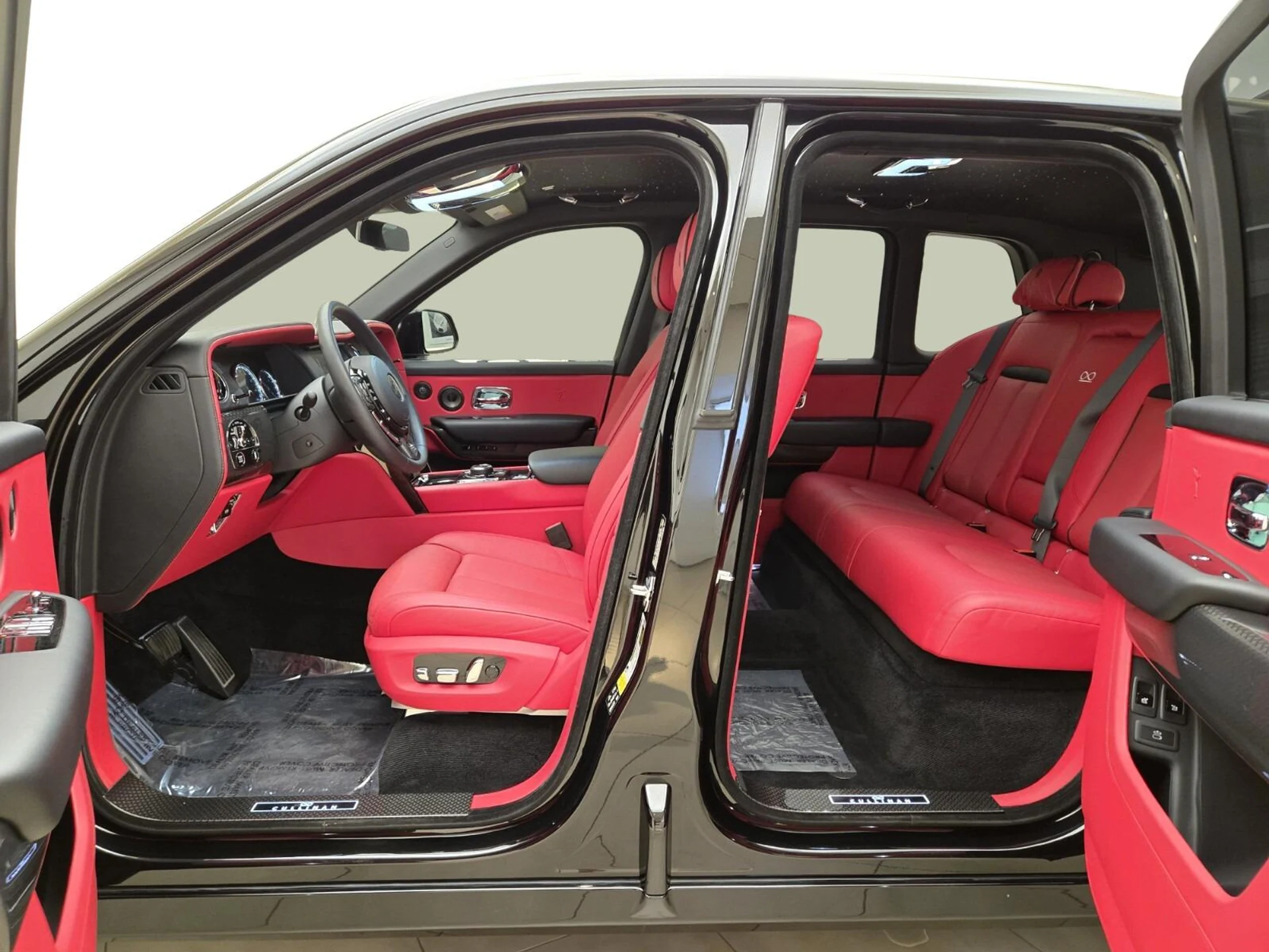 mph016_403538199_Used_2022_Rolls_Royce_Black_Badge_Cullinan_1773381764_4eabcba4a0