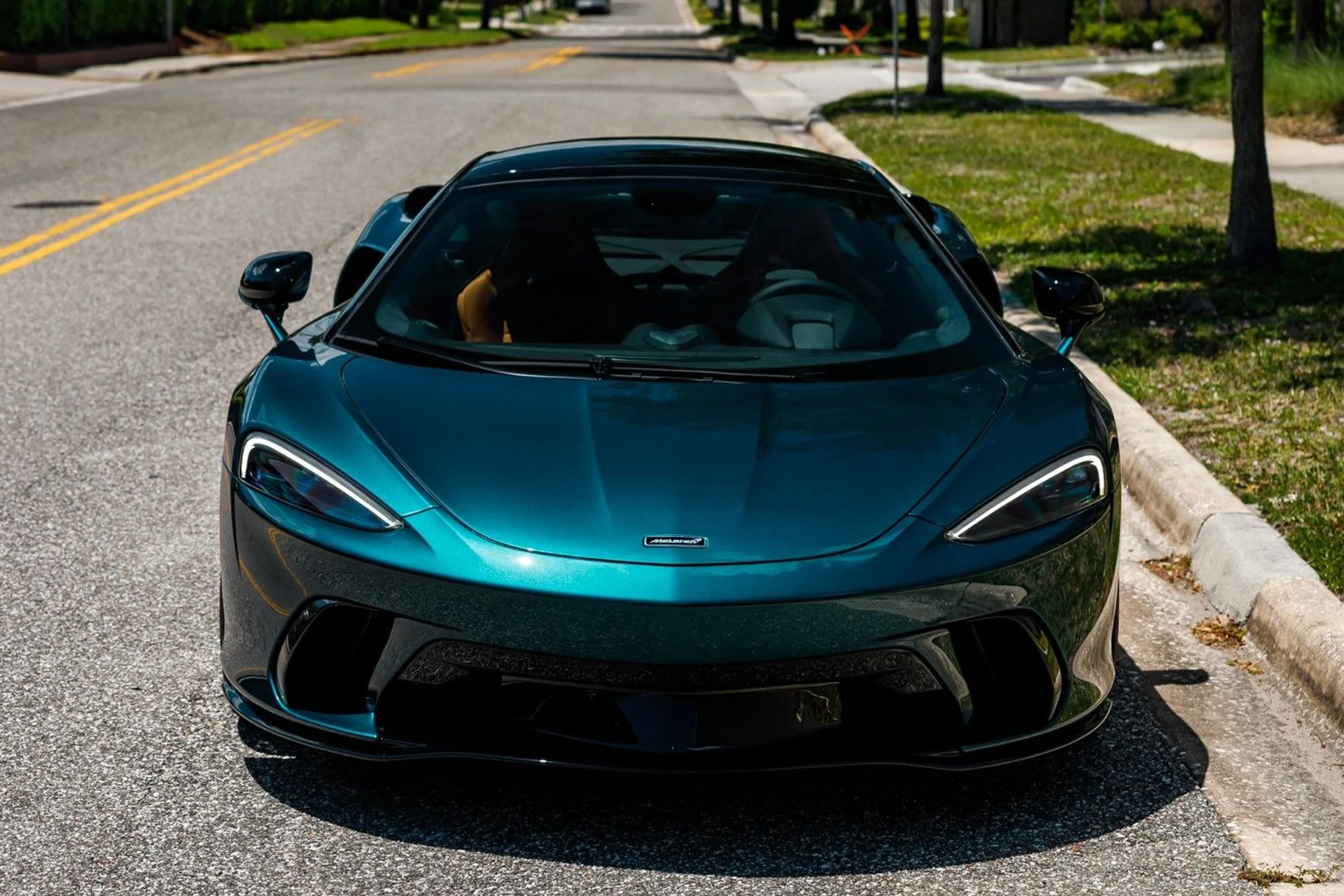 mph016_403829464_672_p17_l_6fa94e678f