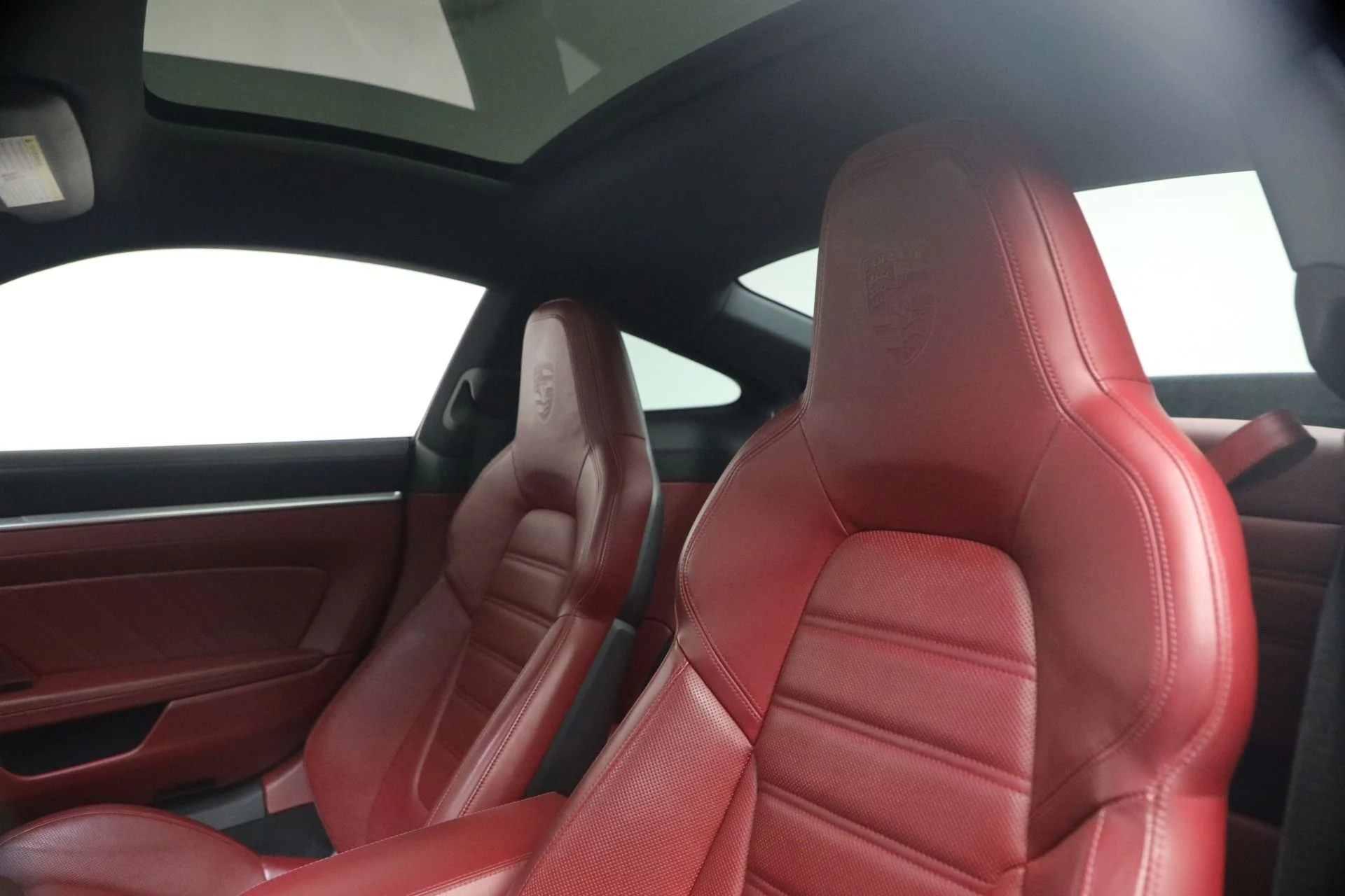 mph016_4040907539_Used_2021_Porsche_911_Carrera_S_1776709663_69de52fc0c