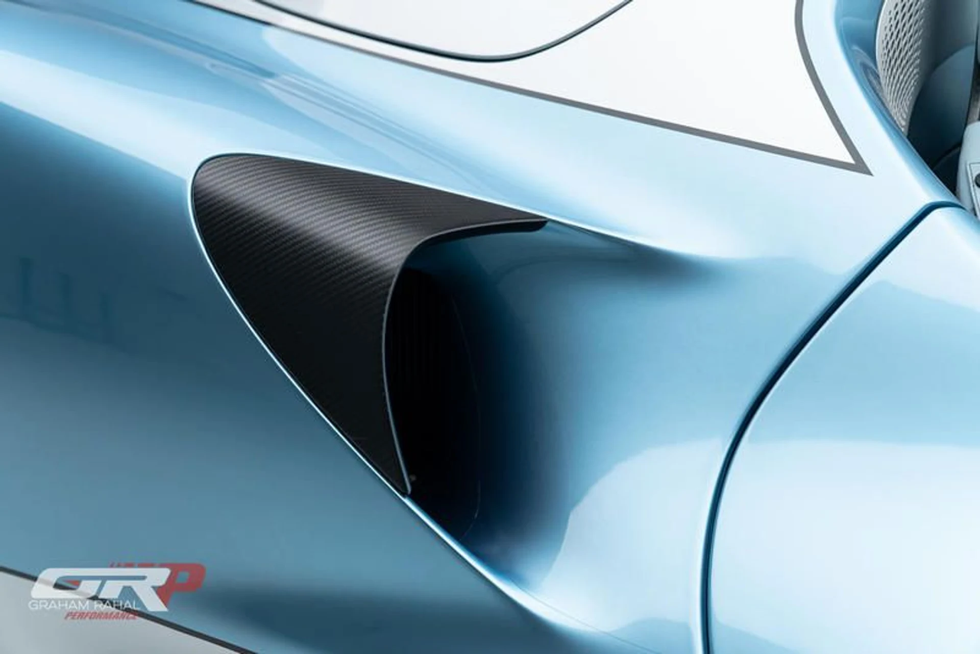 mph016_4041505104_20_AACE_9_F_5785_4_D31_878_E_136519085443_01932c26f4