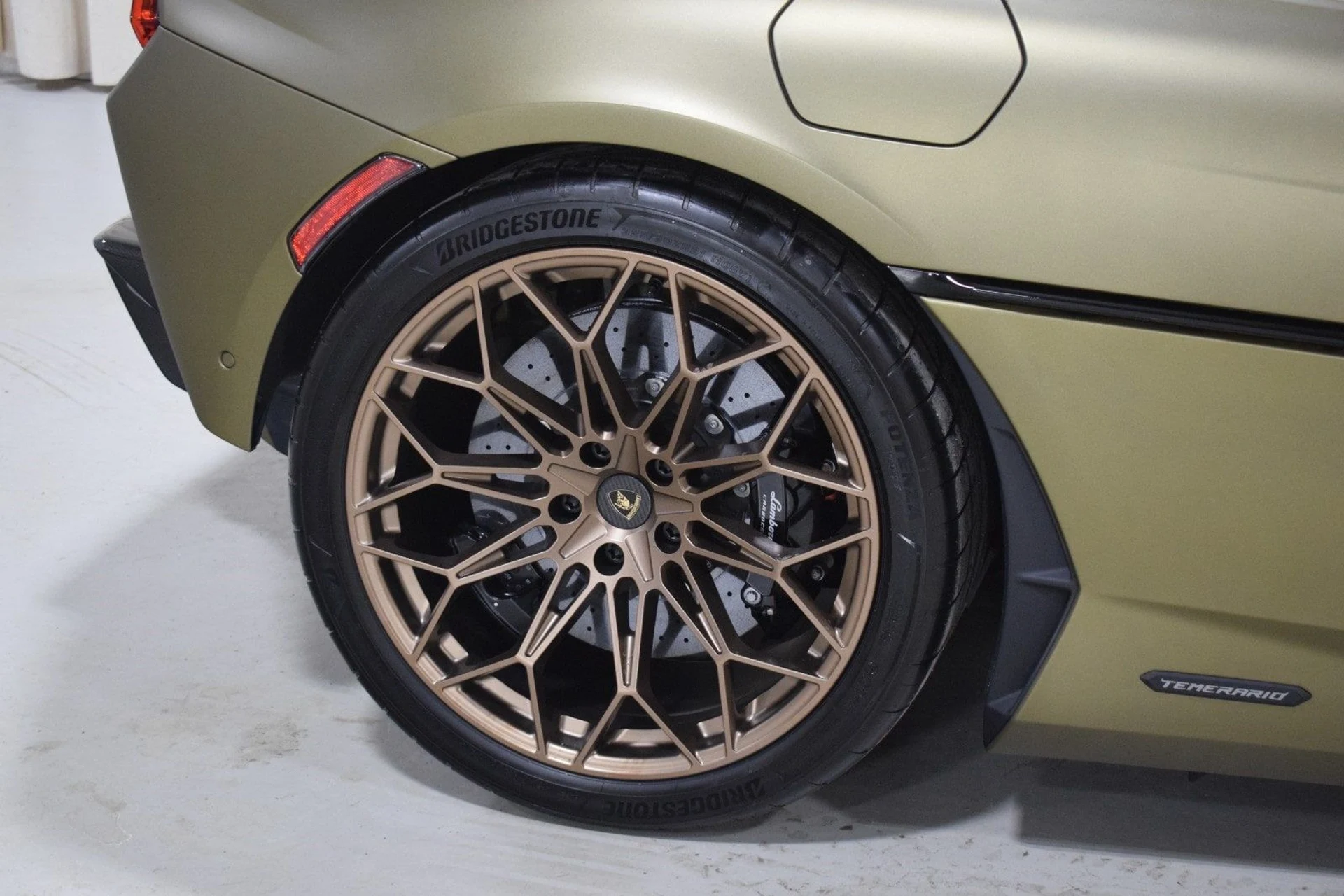 mph016_4050064935_c6e28d65194fb990f087b36fa55709a0x_470b88c014