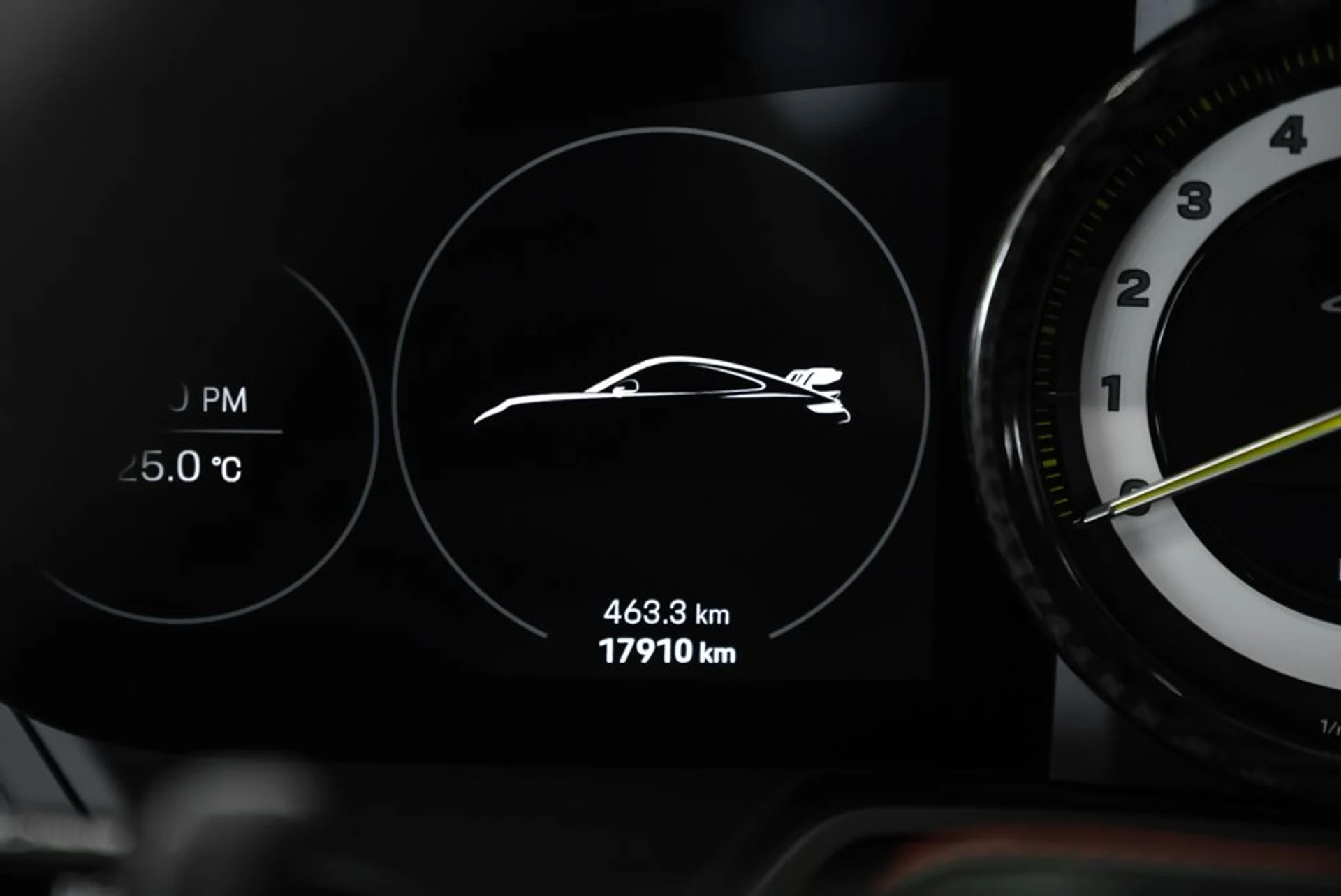 mph016_4060695215_porsche_911_2022_5c939db7a3