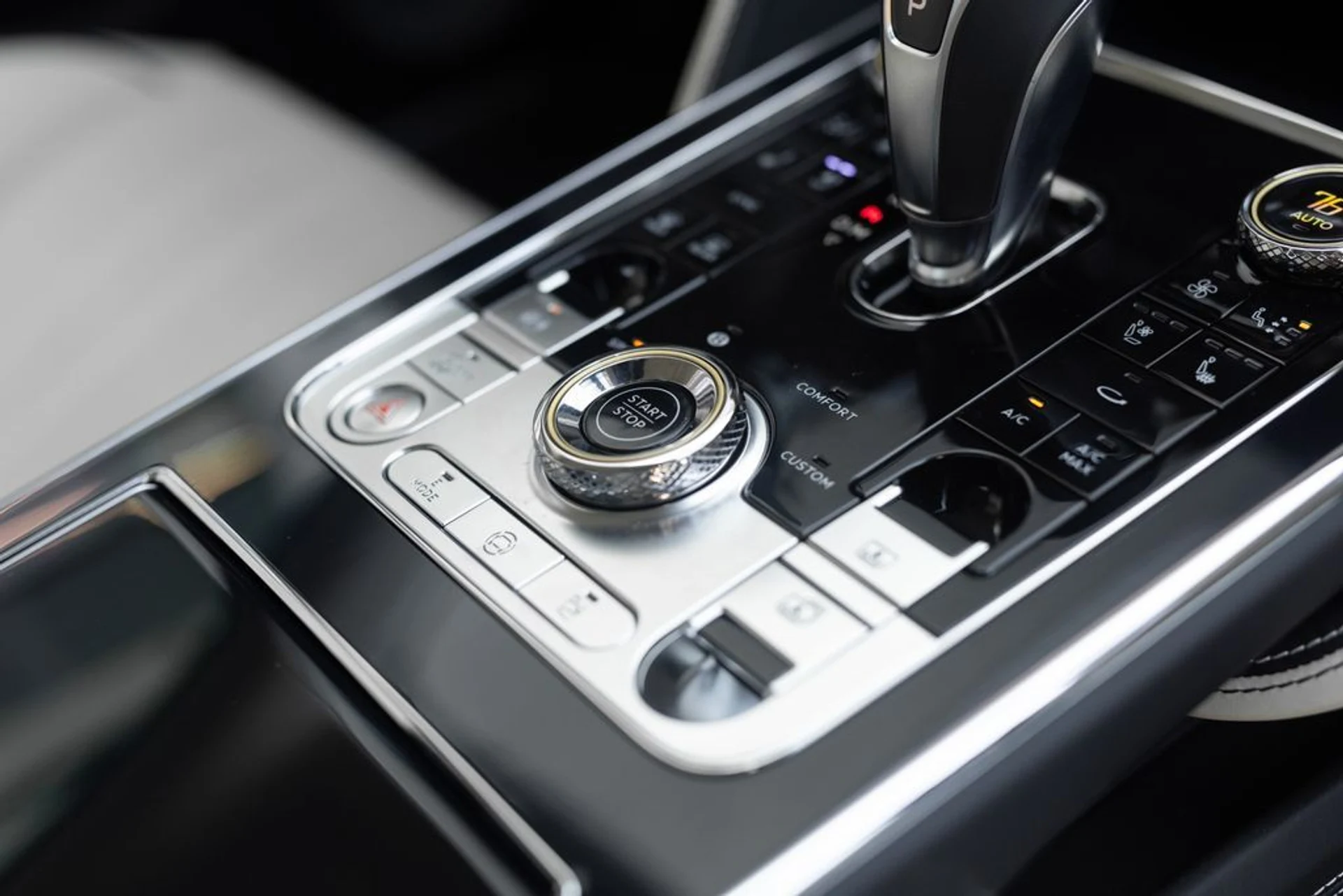 mph016_4063084384_42e34b3f7f898baa04ddedb1392e7f2cx_30be86d43d