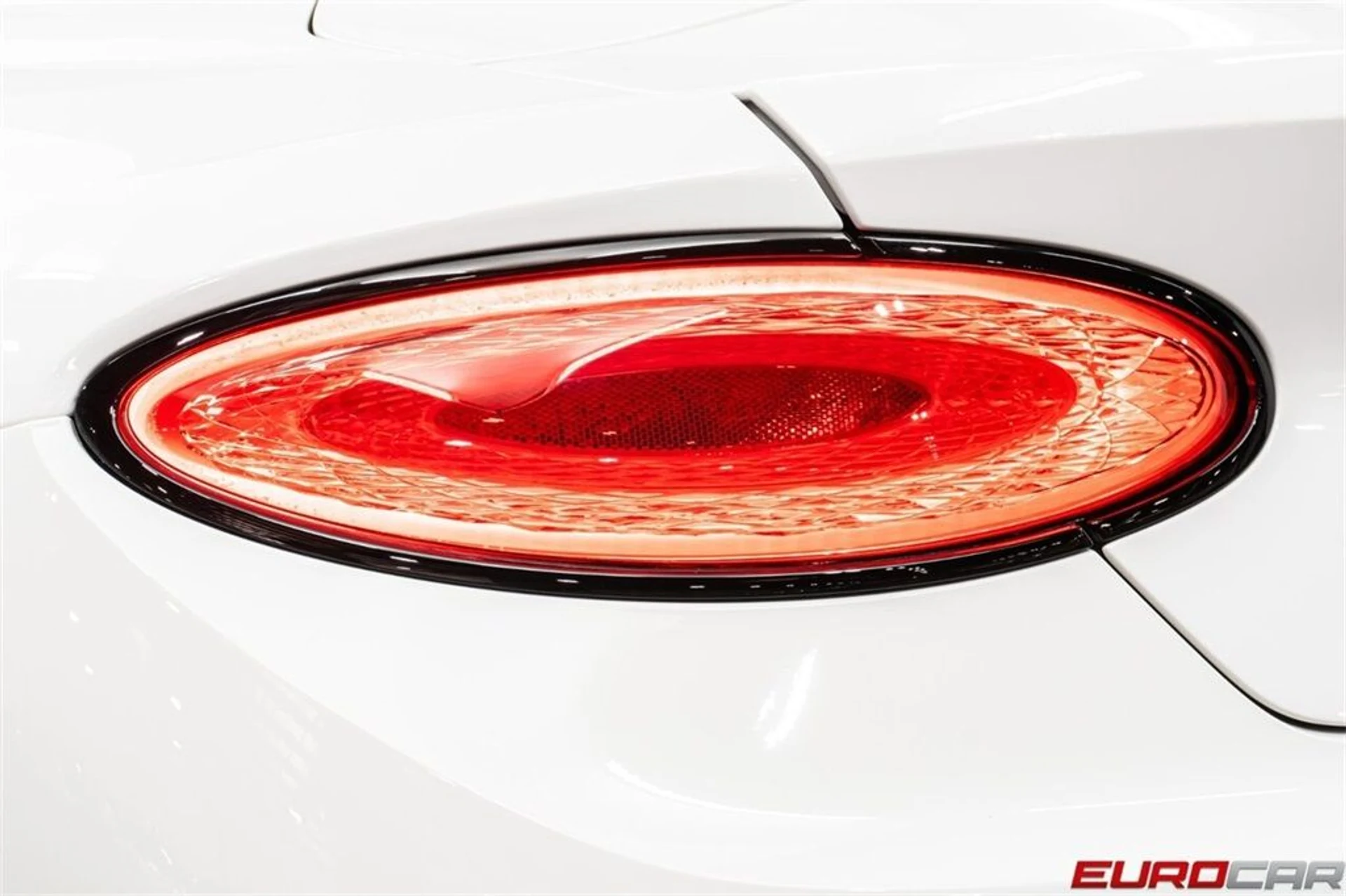 mph016_4070846491_image_17_c3bc6f69cd