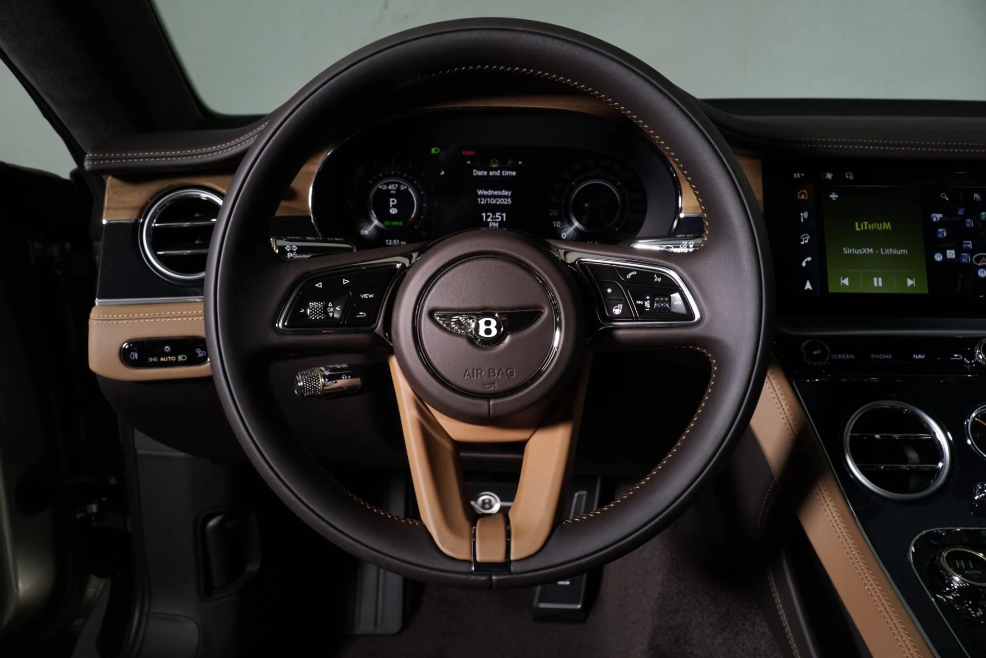 mph016_4077115033_New_2026_Bentley_Continental_GT_Azure_1765905710_4f3e2b50d9