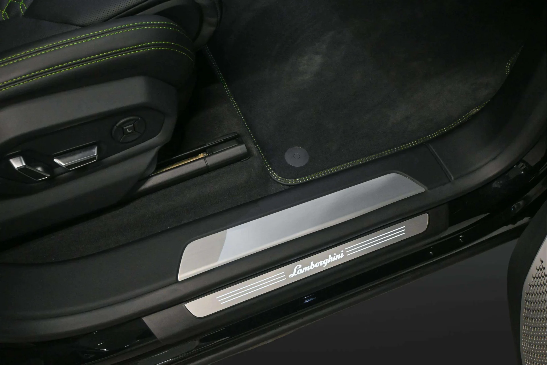 mph016_4077137200_926c6380_5990_41d2_bcc5_7ba6a1e0239f_918c7056bf