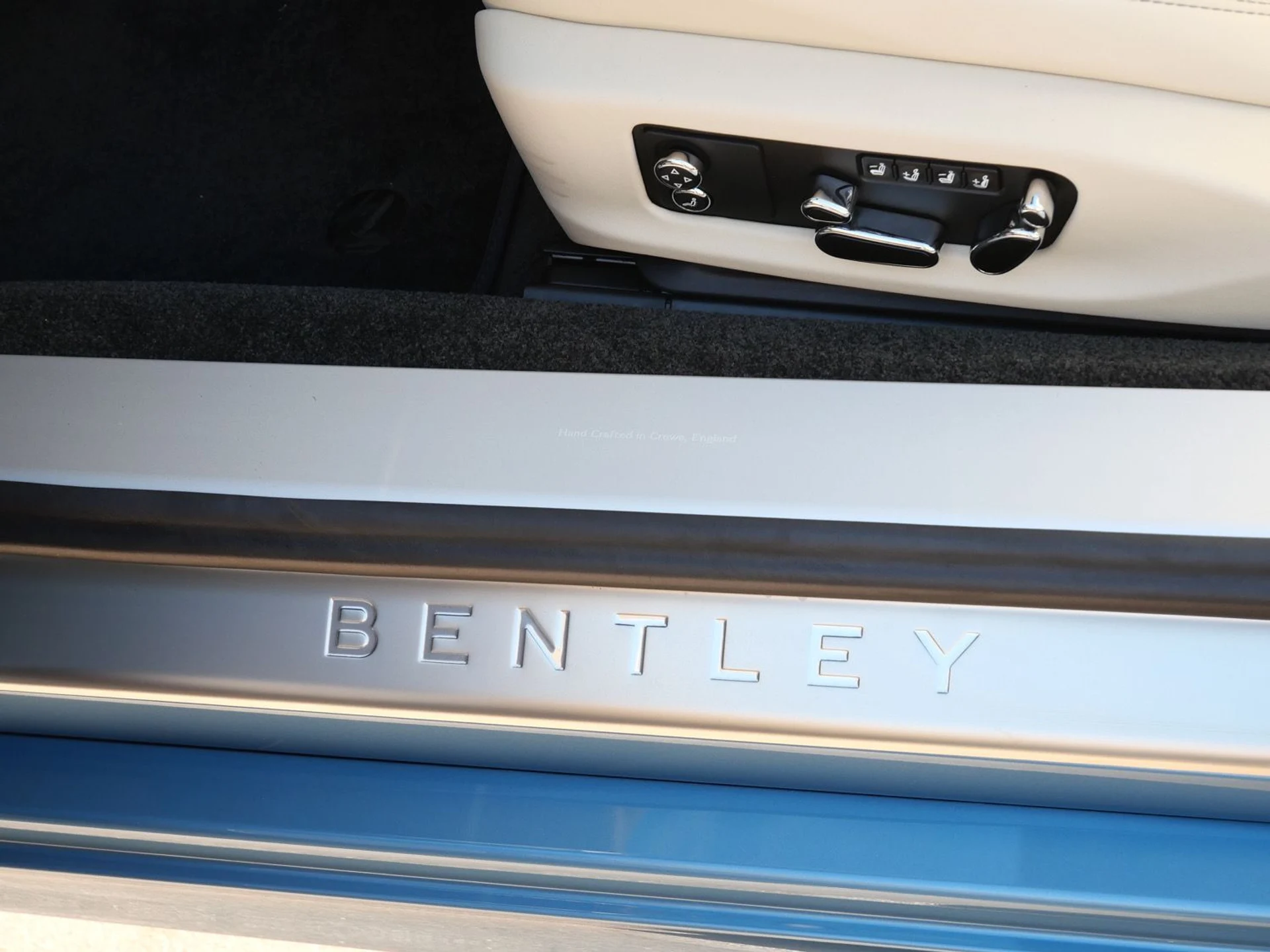 mph016_408359405_daea8d6caa2b03ad50352bfa0666b2dcx_ad3a8bca18