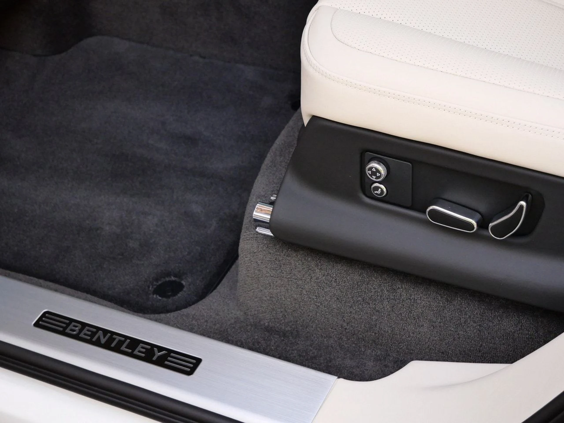 mph016_4085380450_7194ff305cae23ff79602f4de2138ec5x_f6130ff3c8