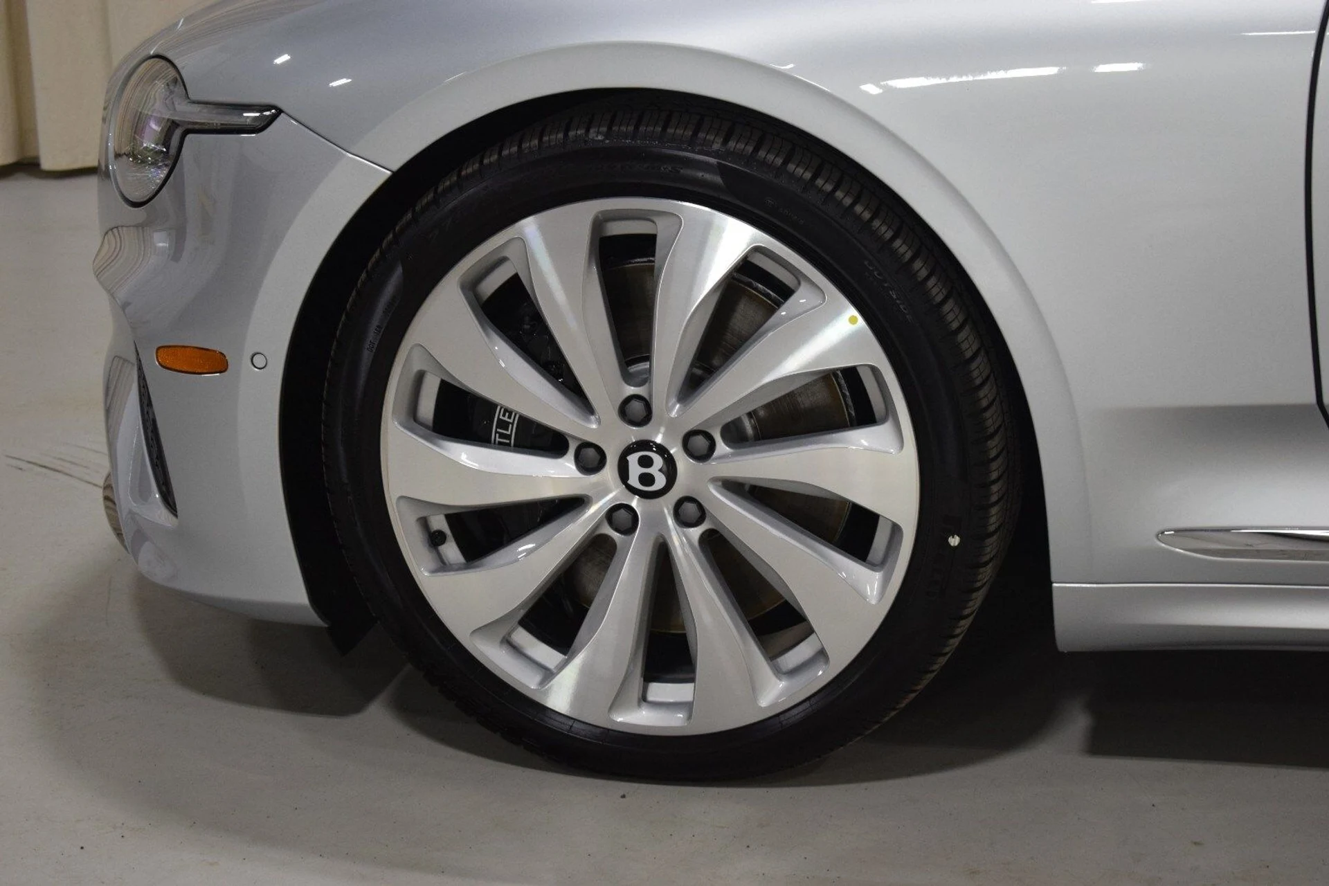 mph016_4086785387_b8101c1f6332a689f9d1faf722e92001x_7748cf9c93