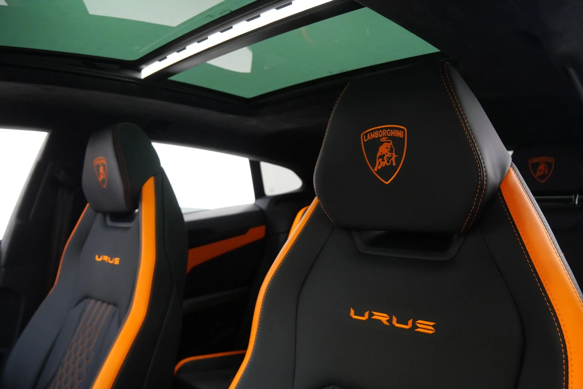 mph016_4087140700_Used_2023_Lamborghini_Urus_S_Very_Low_Miles_657_Horsepower_Bang_and_Olufsen_Audio_1781208380_27ae4e7d90