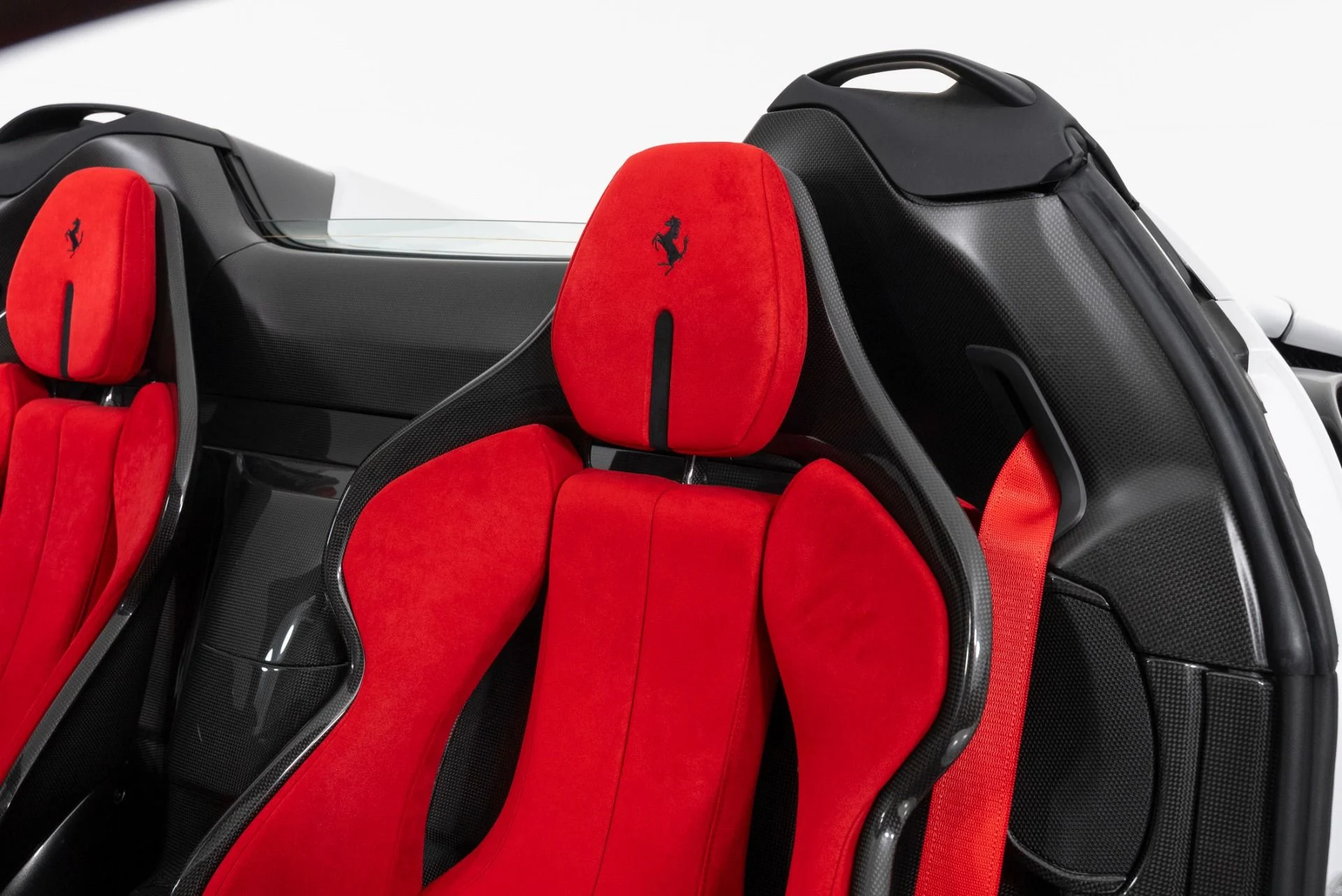 mph016_4107548300_Used_2024_Ferrari_SF_90_Spider_1753904217_496fd1cdfe