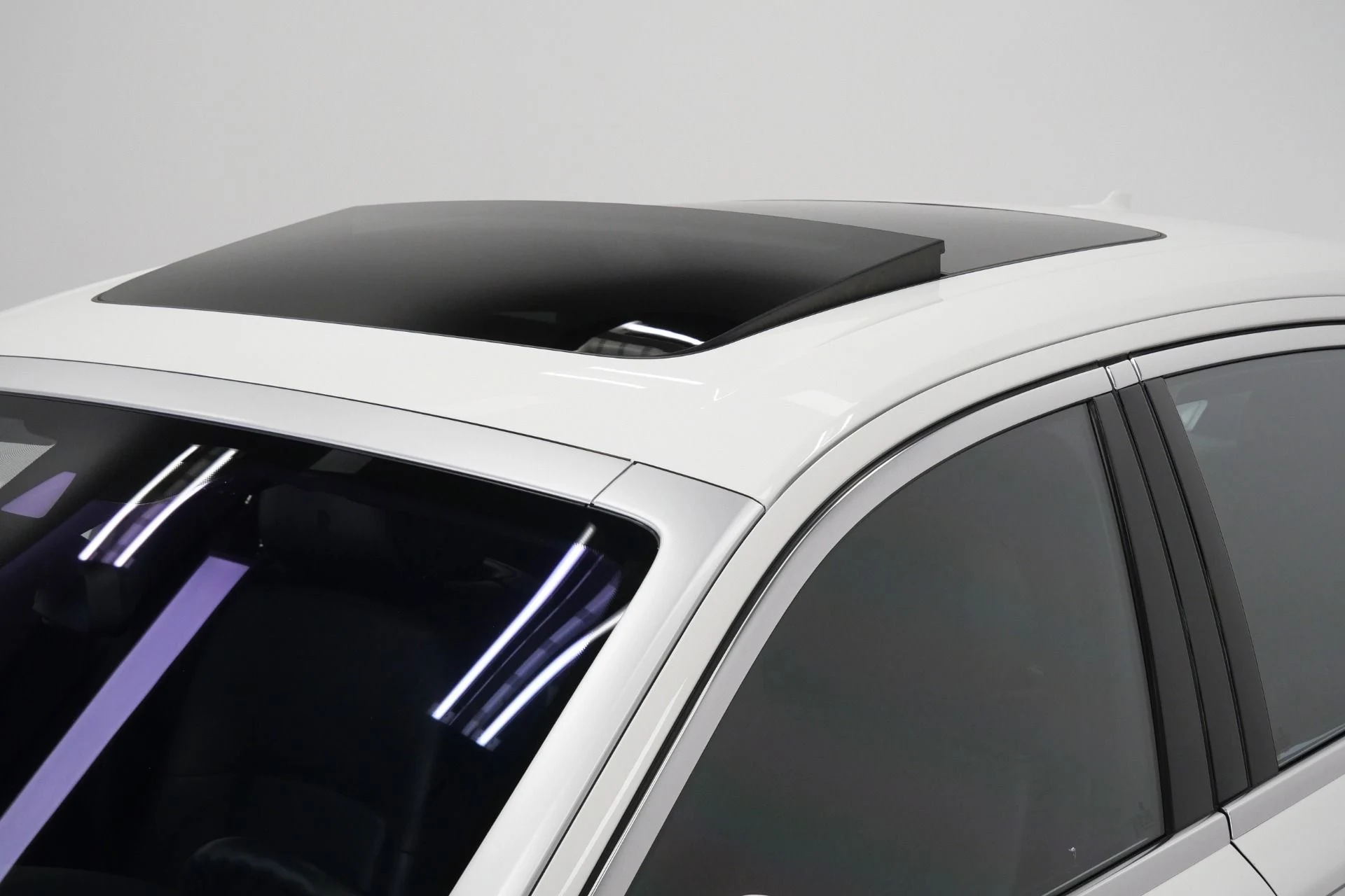 mph016_4113642441_Used_2014_Rolls_Royce_Ghost_V12_Power_Drivers_Assistance_1_Heated_and_Ventilated_Front_Seats_1779224671_66b7c8b943