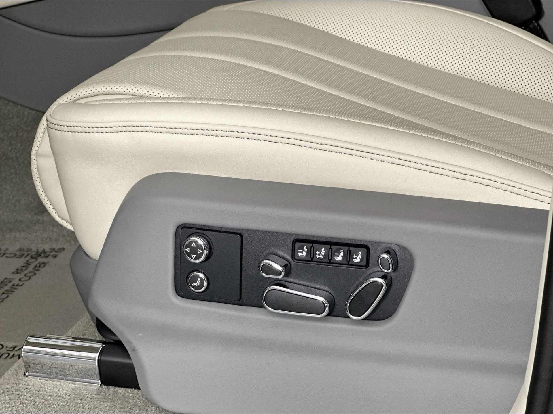 mph016_4119555866_17_7394ddaaef