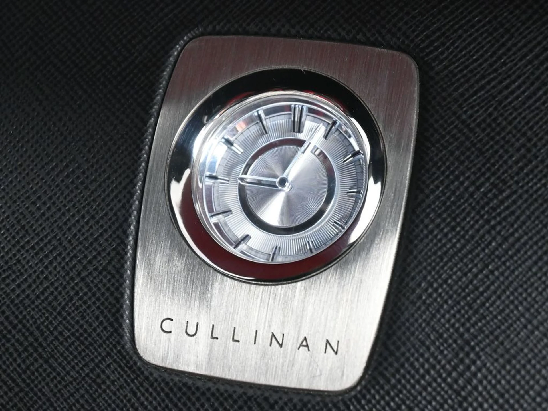 mph016_412322780_ba42aa7e4ec232a6cb80a6a6afe1c87fx_39ff494020