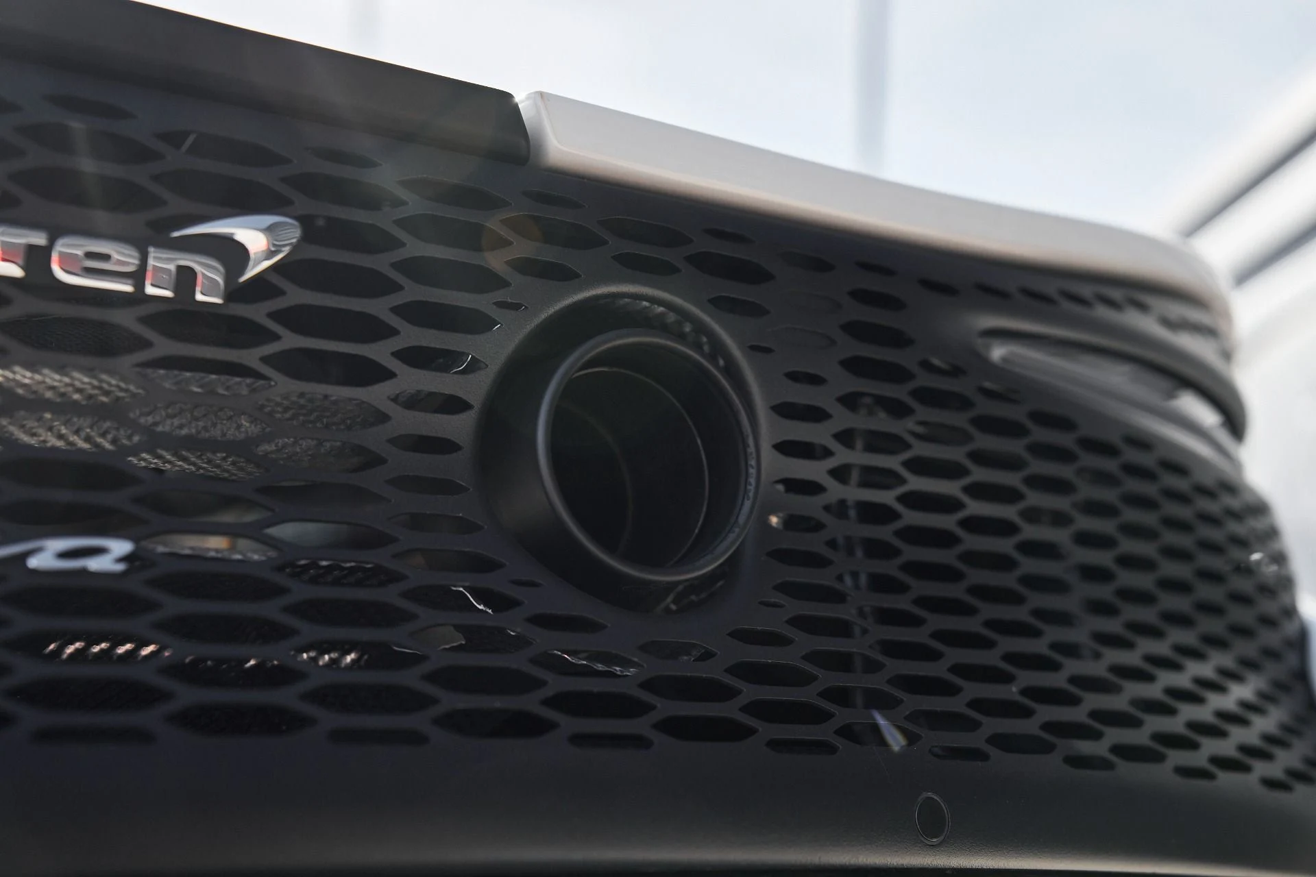 mph016_4123853531_Used_2021_Mc_Laren_Elva_1762815283_d04df71239