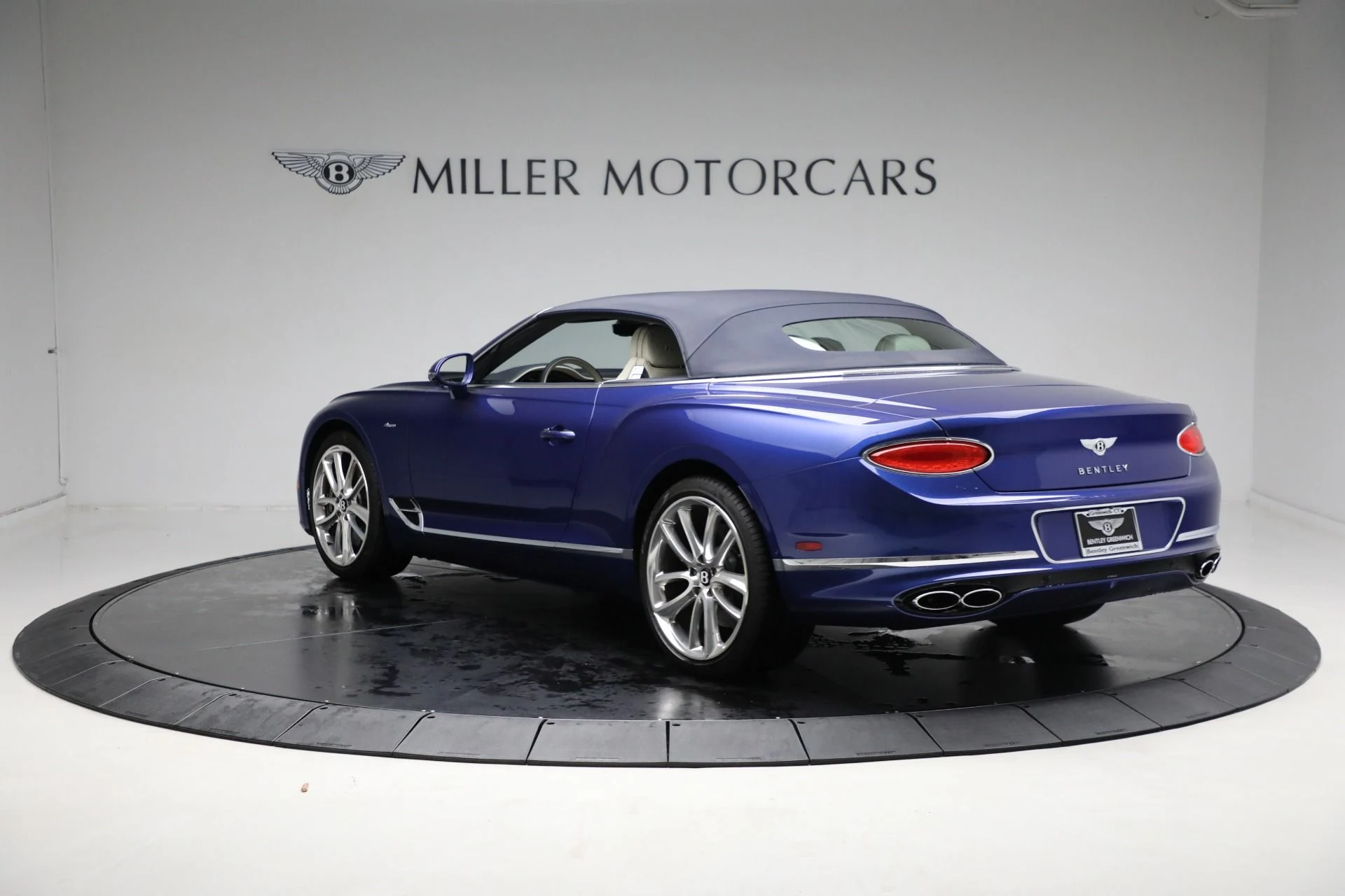 mph016_4129232535_Used_2023_Bentley_Continental_GTC_Azure_V8_df3fa32946