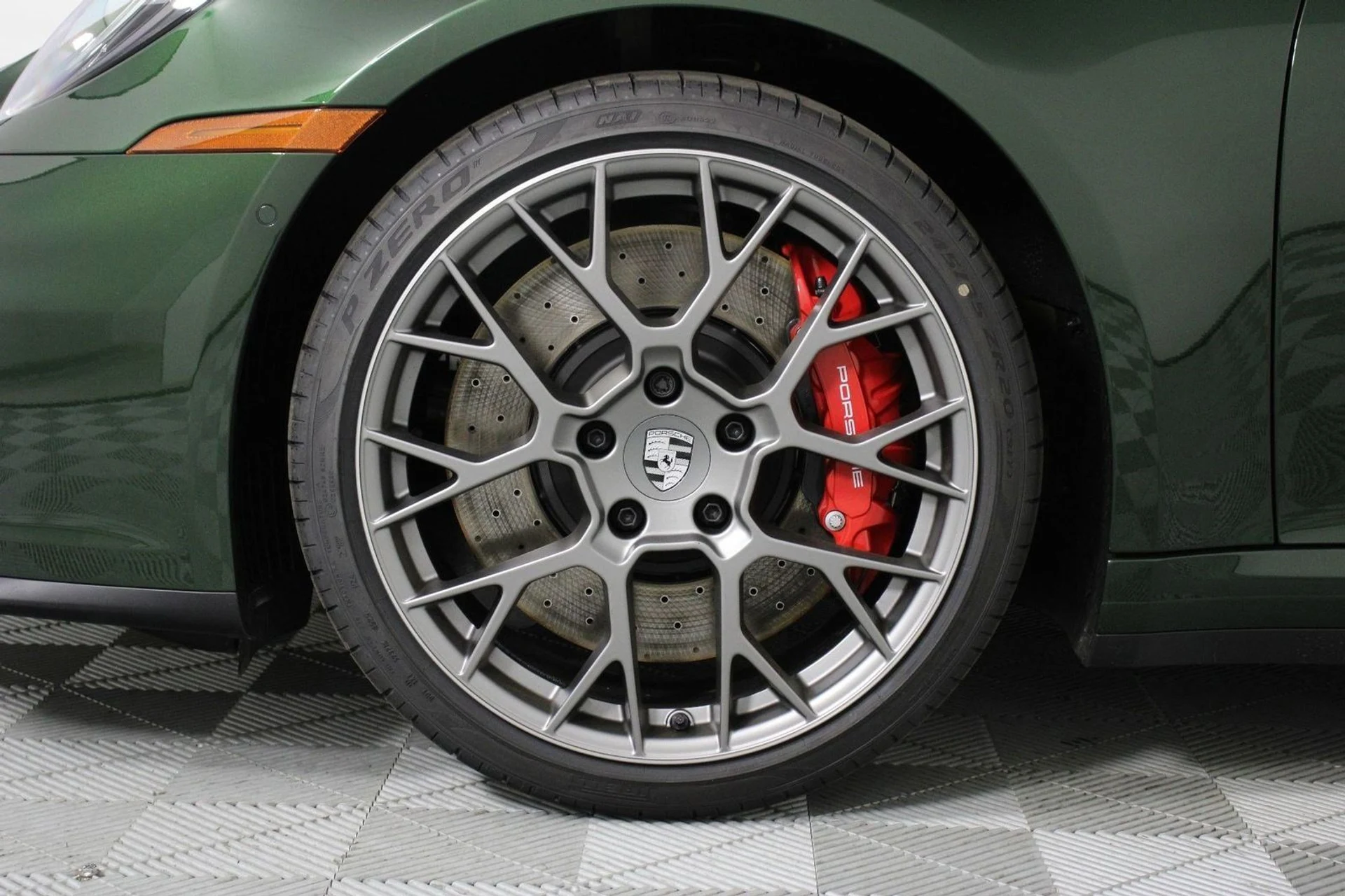 mph016_4131972091_8d003ad4291c2d40f7ea6f9c1b8e9407_296cada3b0