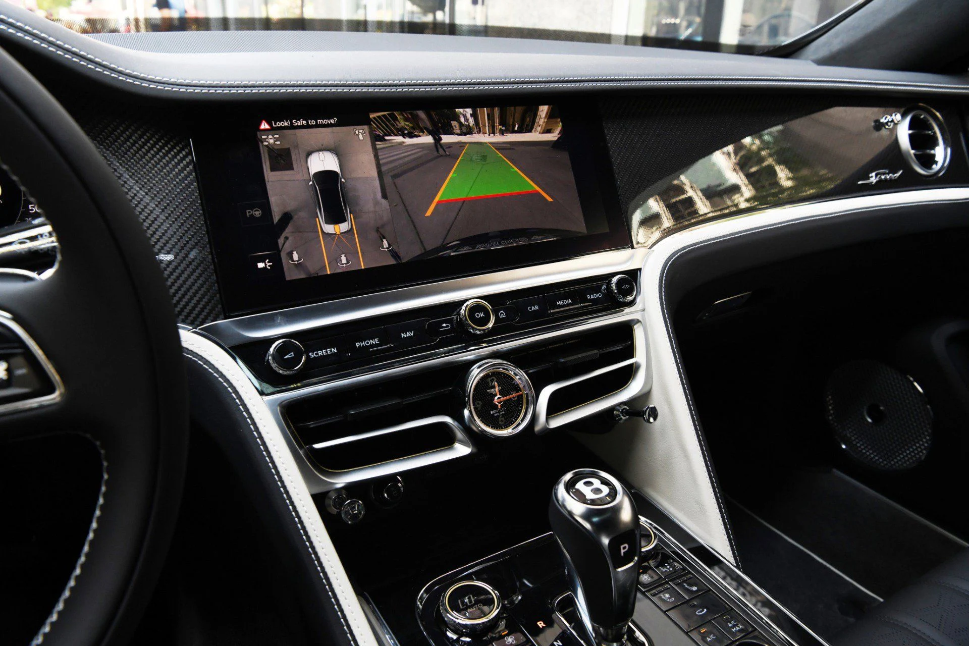 mph016_413449555_854ba4cc86931623b43b97f7955426a3x_2bfa1d01e4