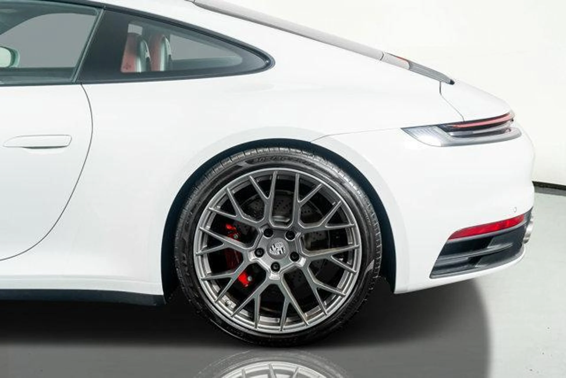 mph016_4137795258_Uj_C0_Dl_Z3zh_Rbu8858_YDNUEQFA_Ts_a962b7d4a3