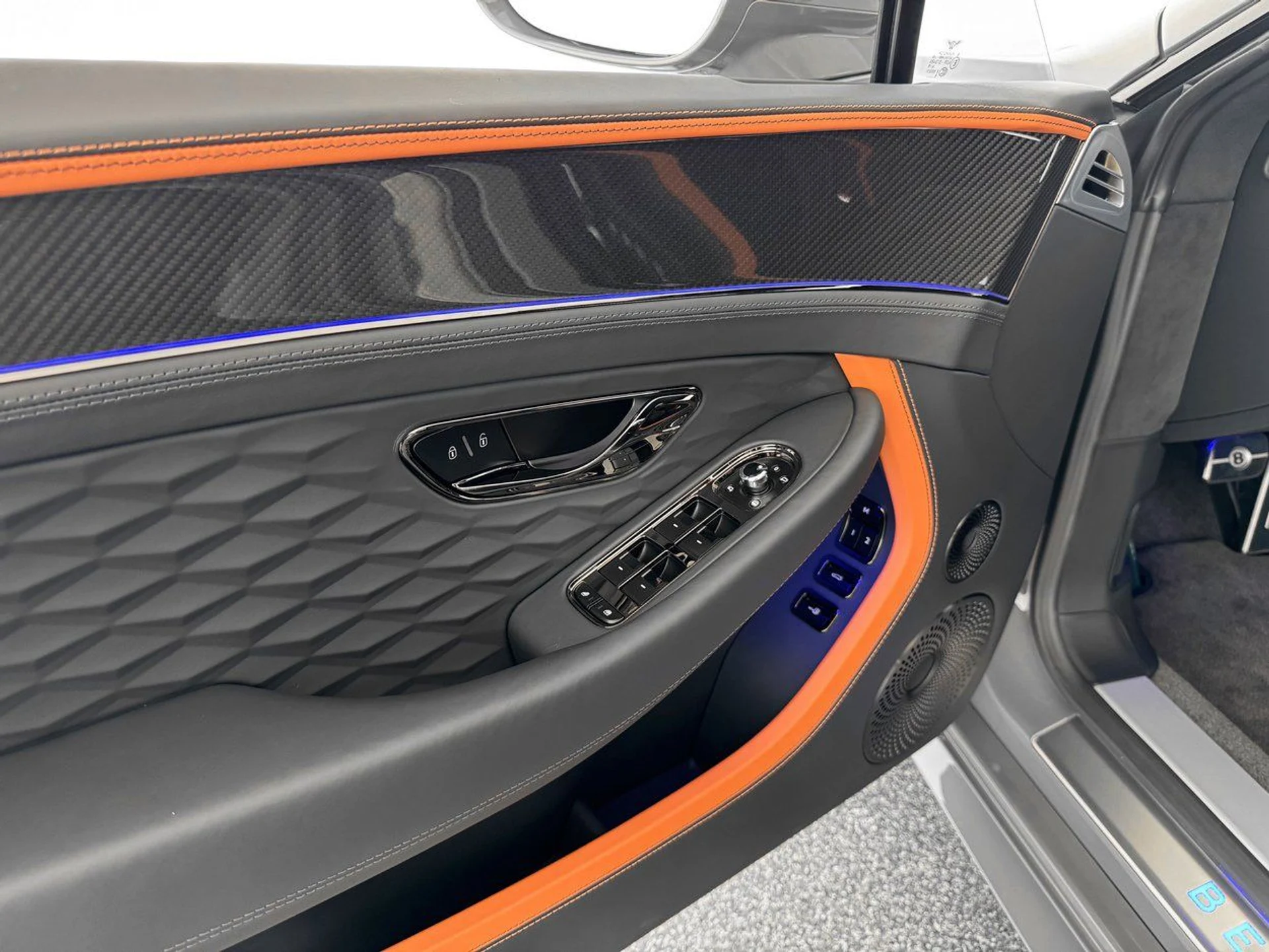 mph016_4142599259_93f4ae6a202b66330171ff5c7955af79x_db2fb61580