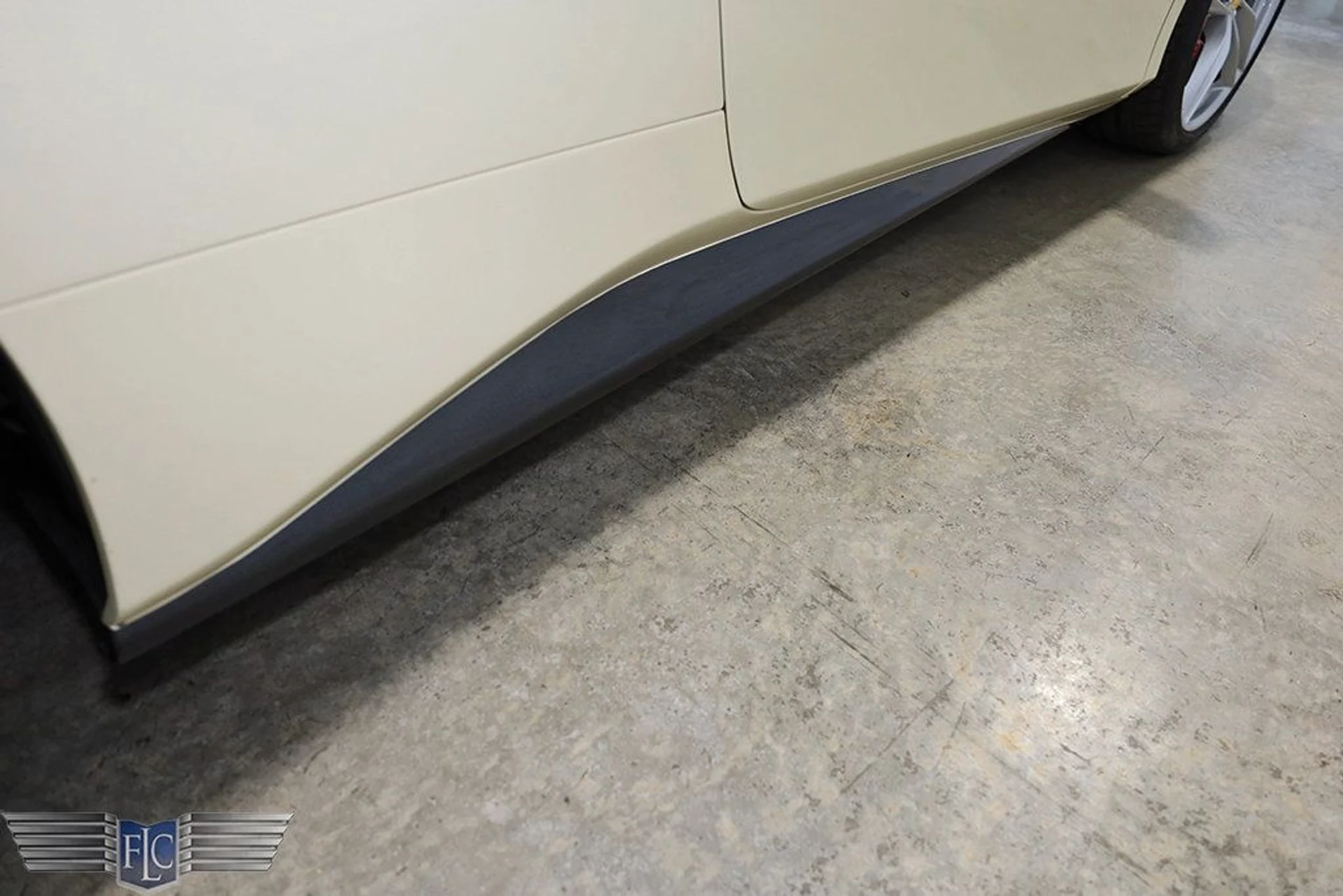 mph016_4147130824_used_2018_ferrari_488_spider_convertible_9689_22993121_17_1024_b9bffd5373