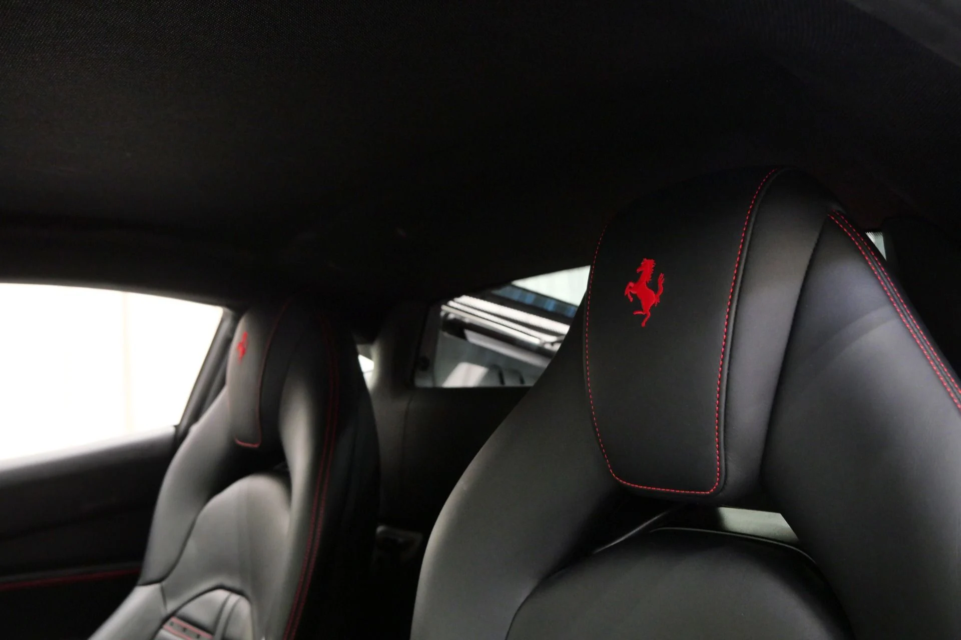mph016_4150087998_Used_2018_Ferrari_488_GTB_1755879022_b2b6ff3359