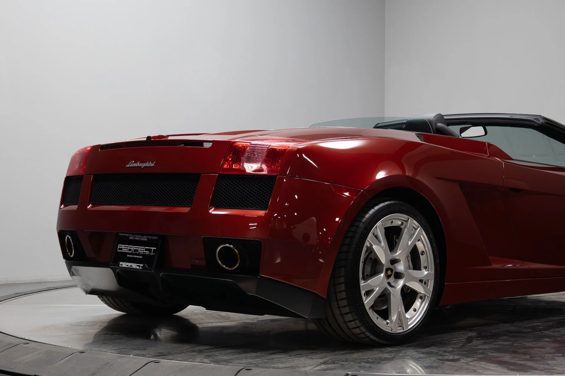 mph016_4150221876_Used_2006_Lamborghini_Gallardo_Base_1761580616_4ab637b8c6