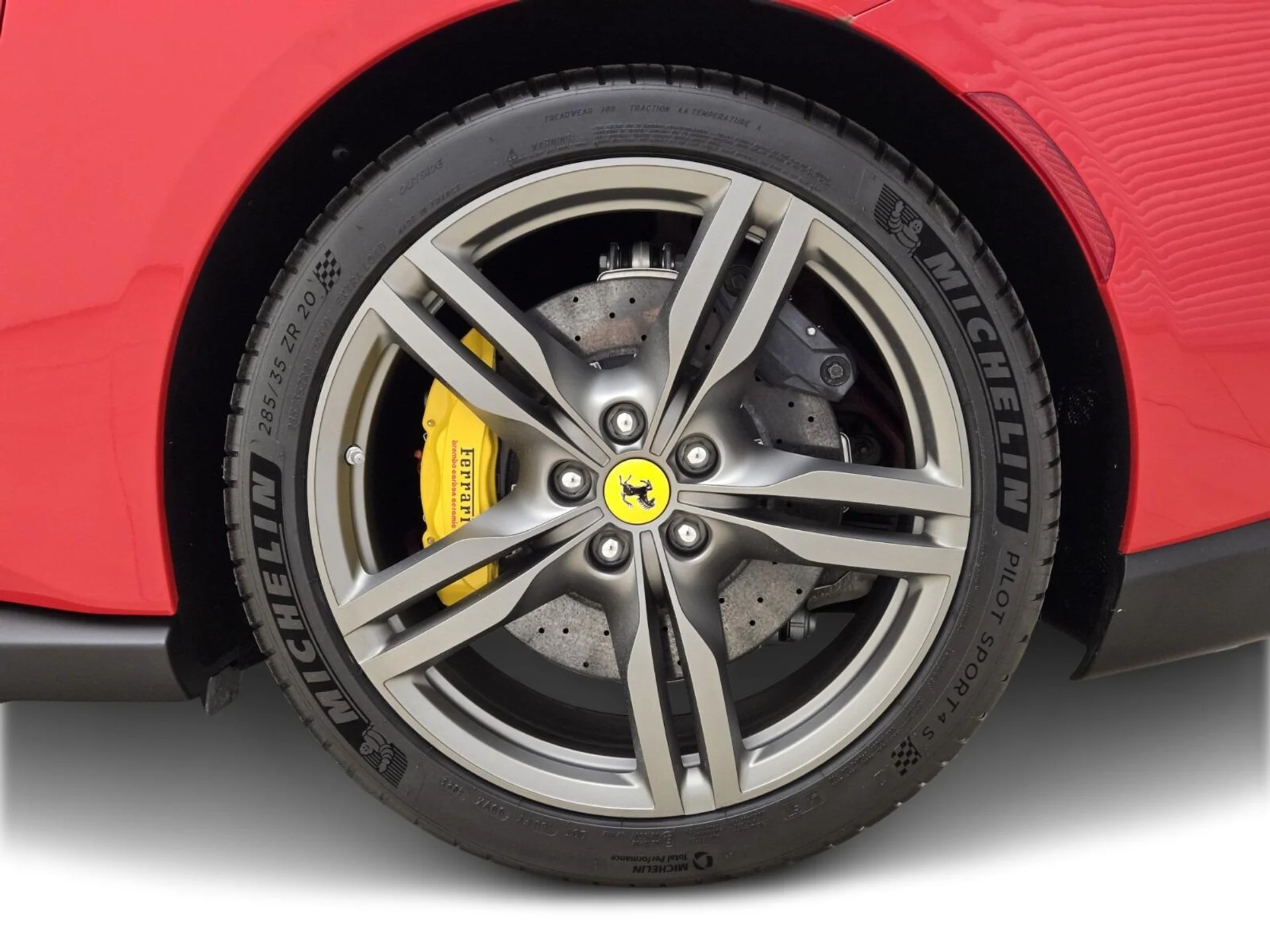 mph016_4158020328_Used_2019_Ferrari_Portofino_1753251665_6a0e022cc2