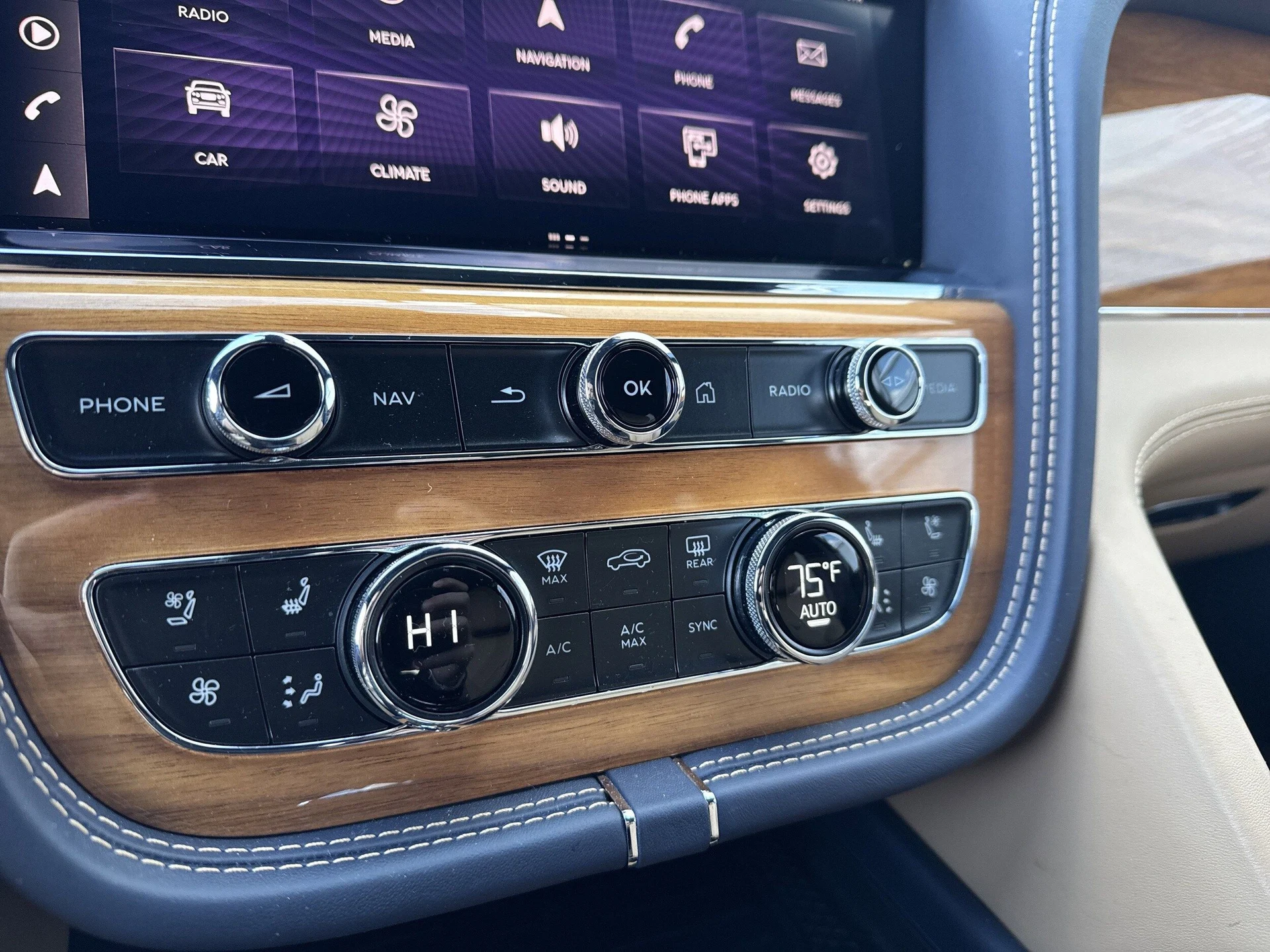 mph016_4161038308_445e0e58d07d3e07285a8608ce9156a0x_e530b2ebab