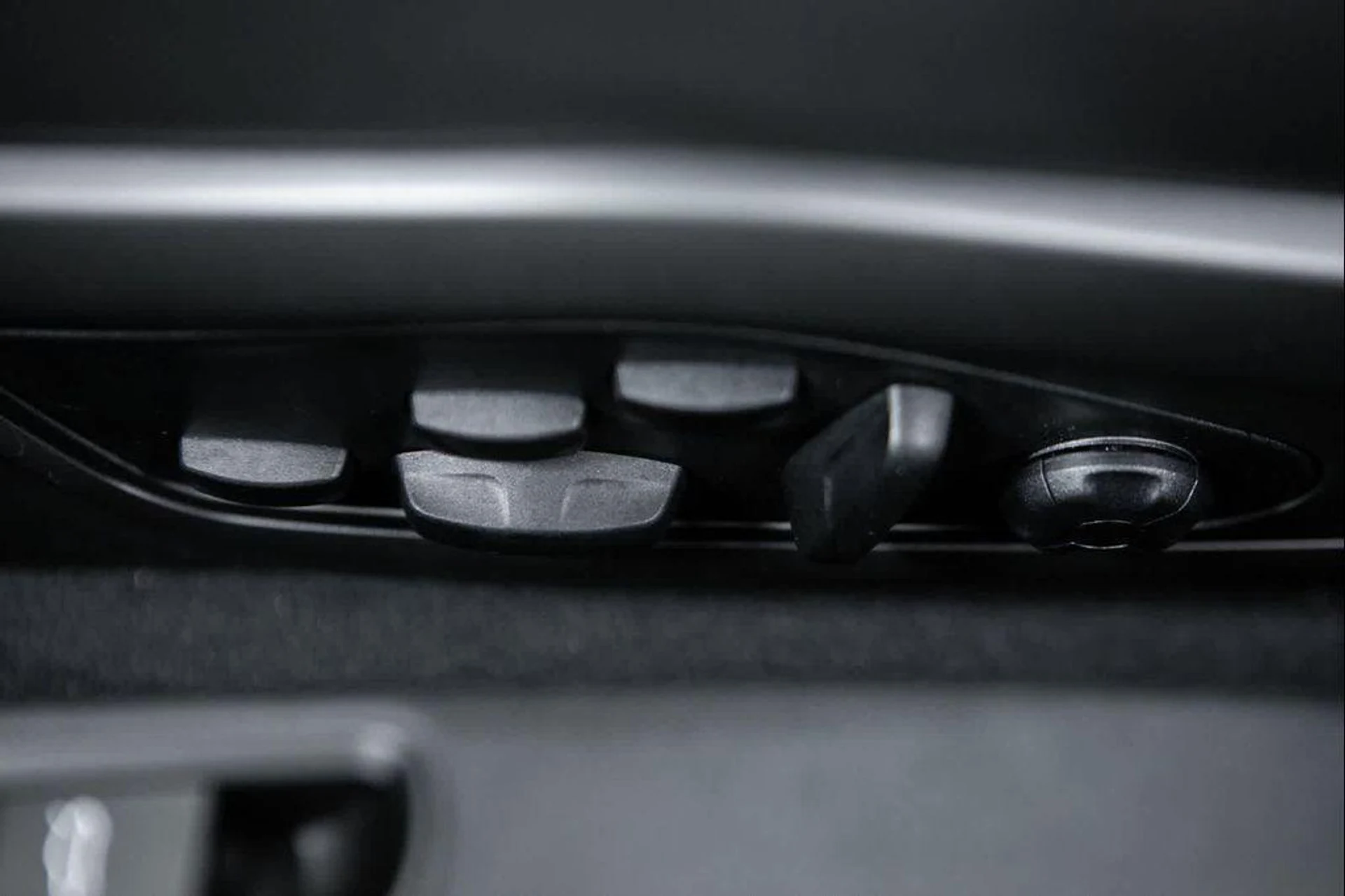 mph016_4171662065_Sx_L6d_U2m_Wefe6_VXR_Xkl1_Wh_Gv_Mo_6a536899da