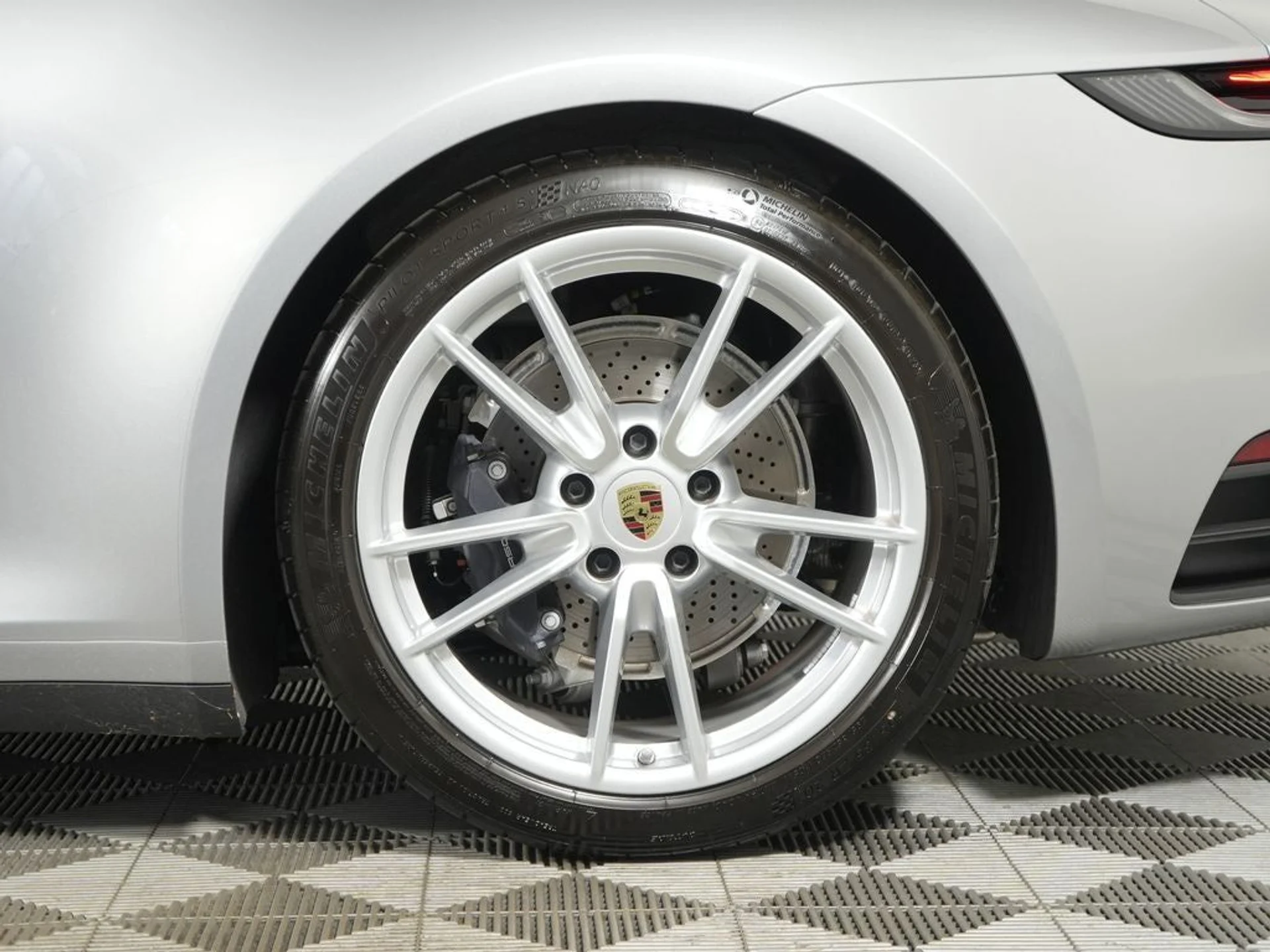 mph016_417331821_17_94a04604e1