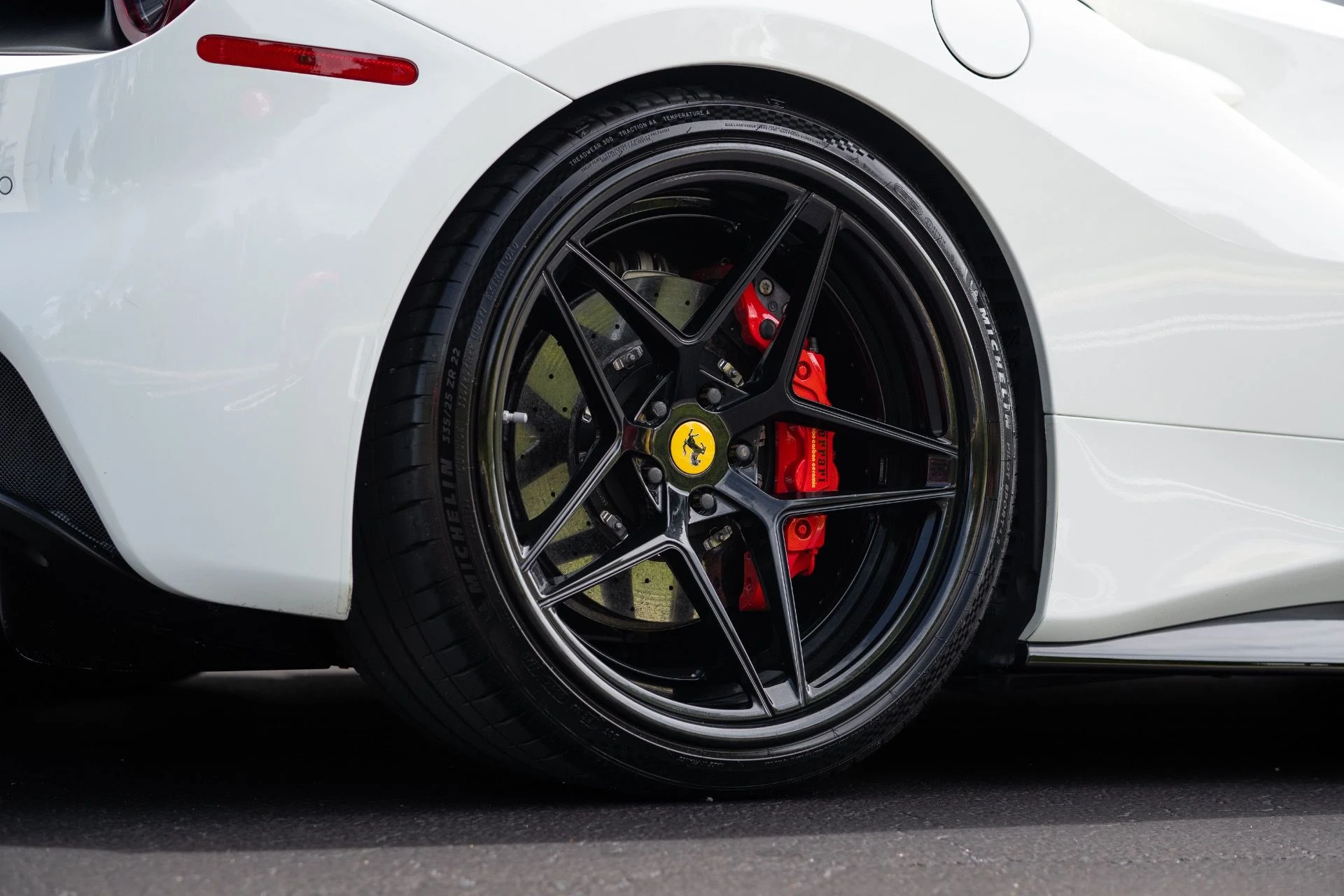 mph016_4173881629_Used_2016_Ferrari_488_GTB_1777085650_f3e4995e1e