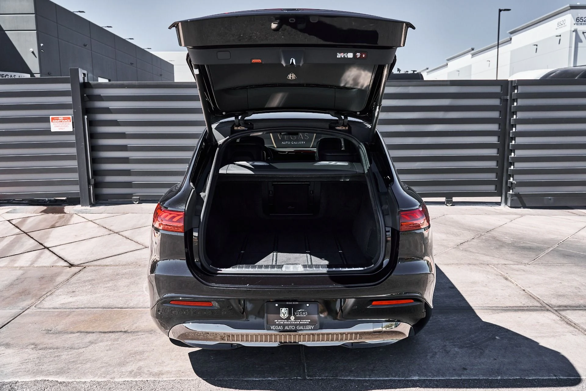 mph016_4178673518_Used_2024_Mercedes_Benz_EQS_Maybach_EQS_680_1775326003_7ee2b6f9d9