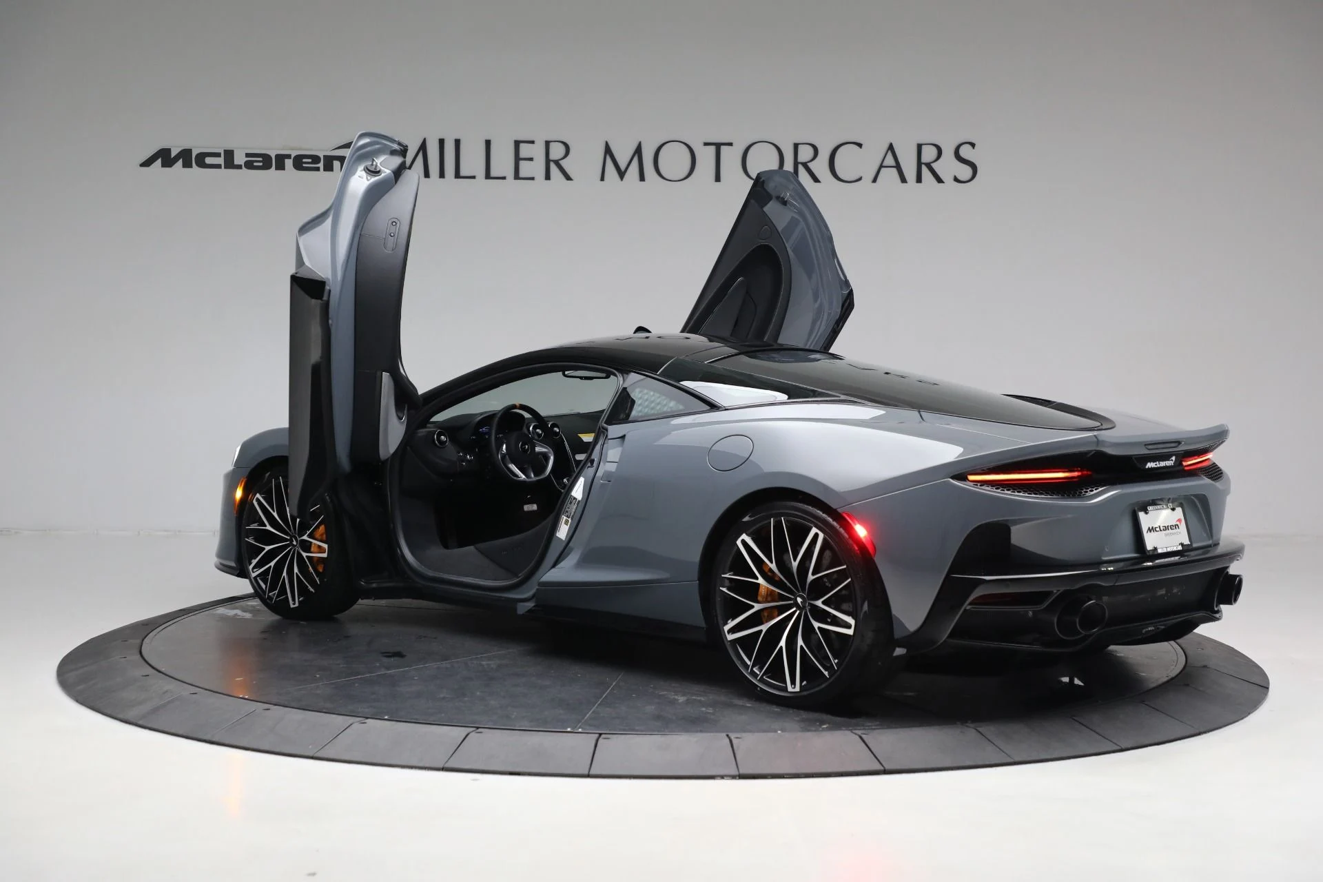 mph016_4179214258_Used_2023_Mc_Laren_GT_Luxe_02f75e4e64