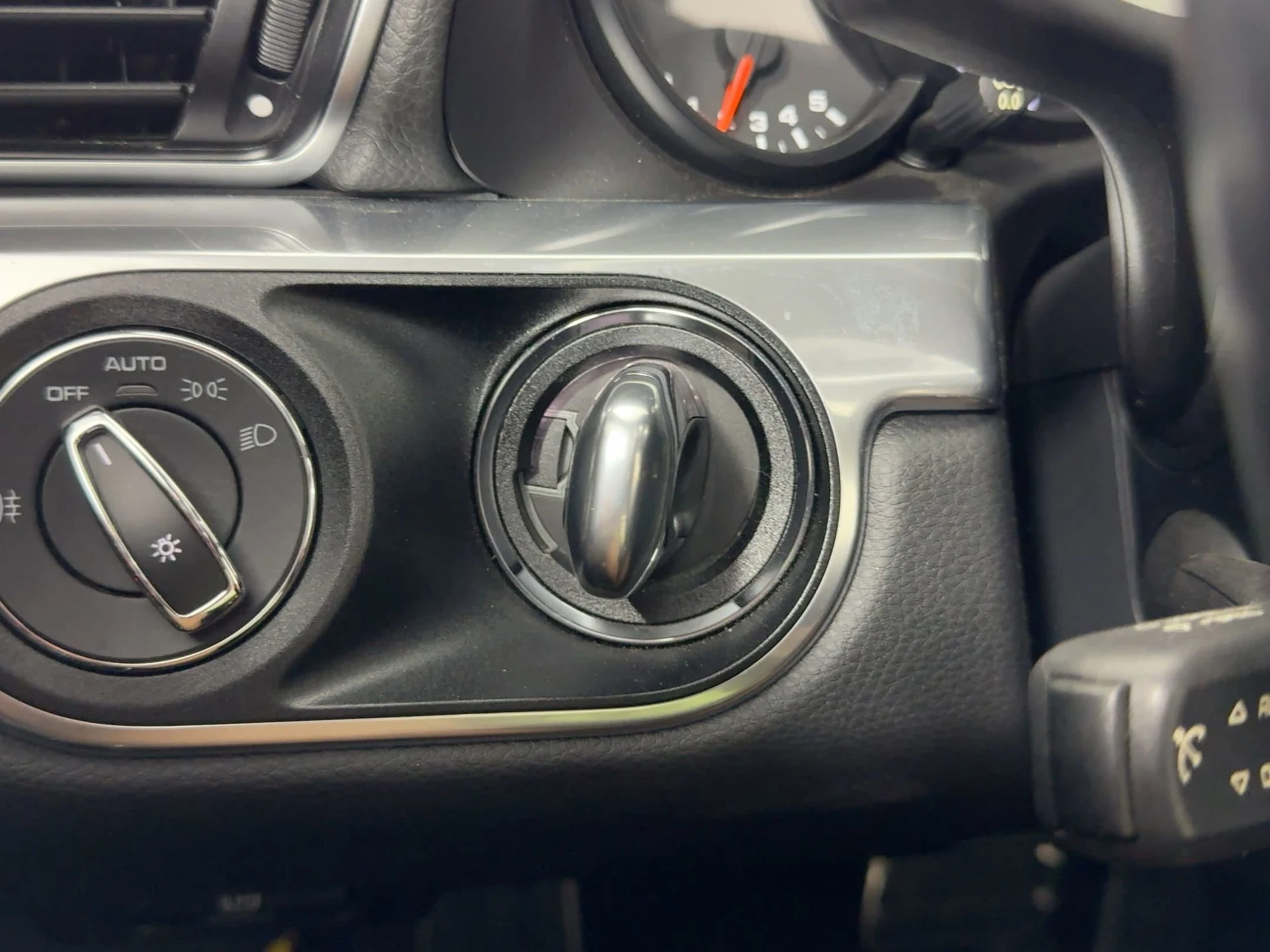 mph016_4203237731_1864e51d860706940059b8af94921db4x_e531f48198